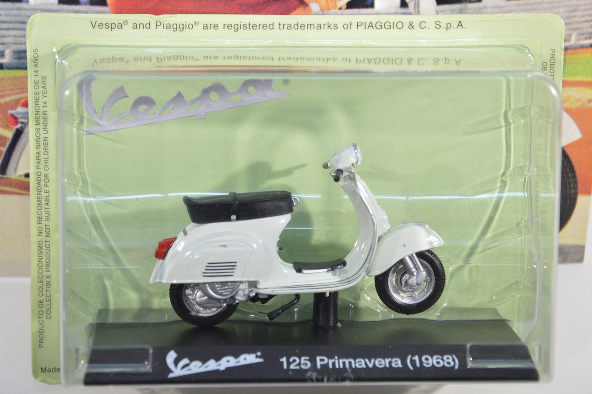 Vespa 125 Primavera 1968 scala 1:18 con fascicolo Vespa collection 9 die cast