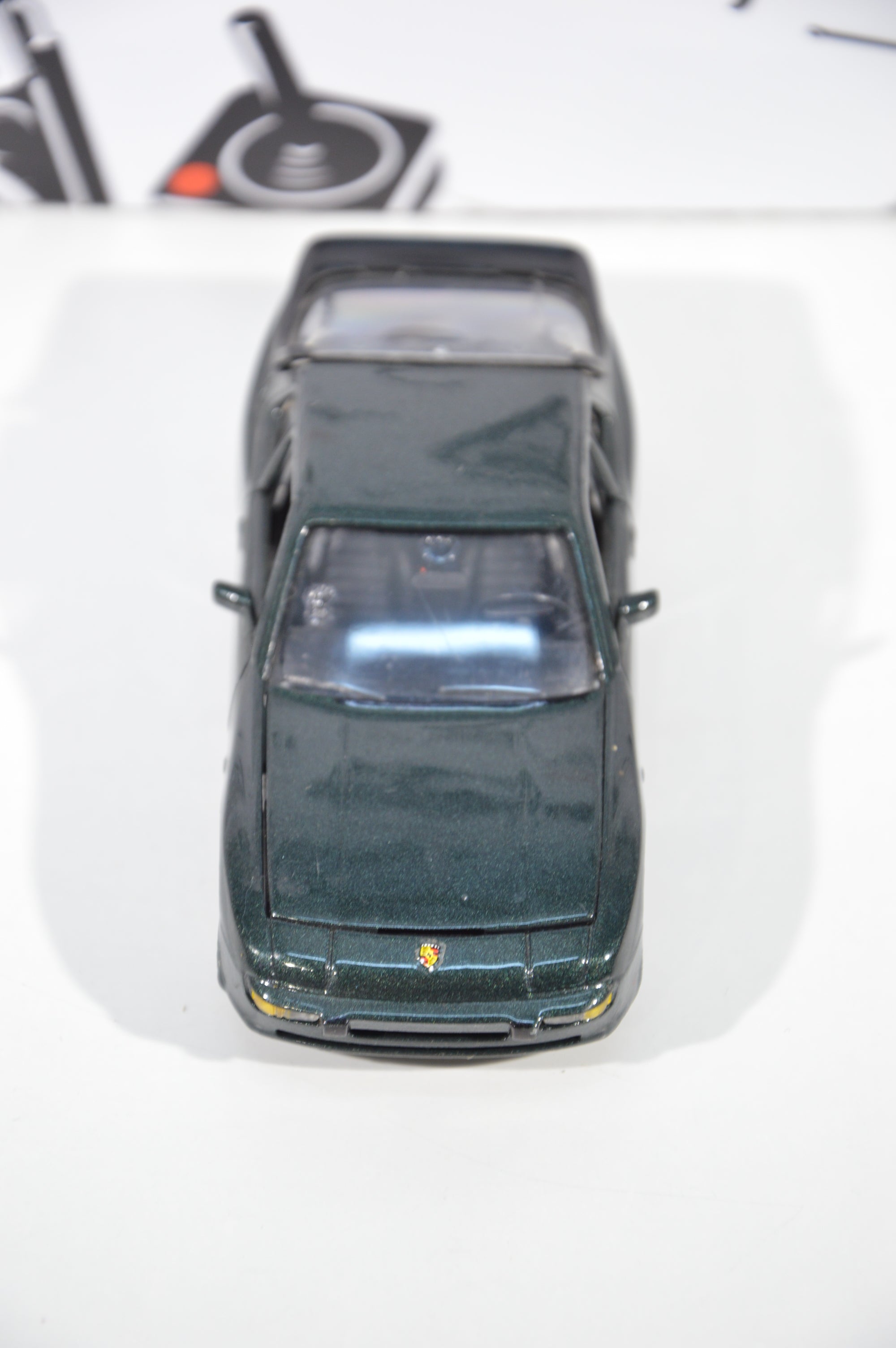 Porsche 944 NZG modelle scala 1:43 die cast made in Germany