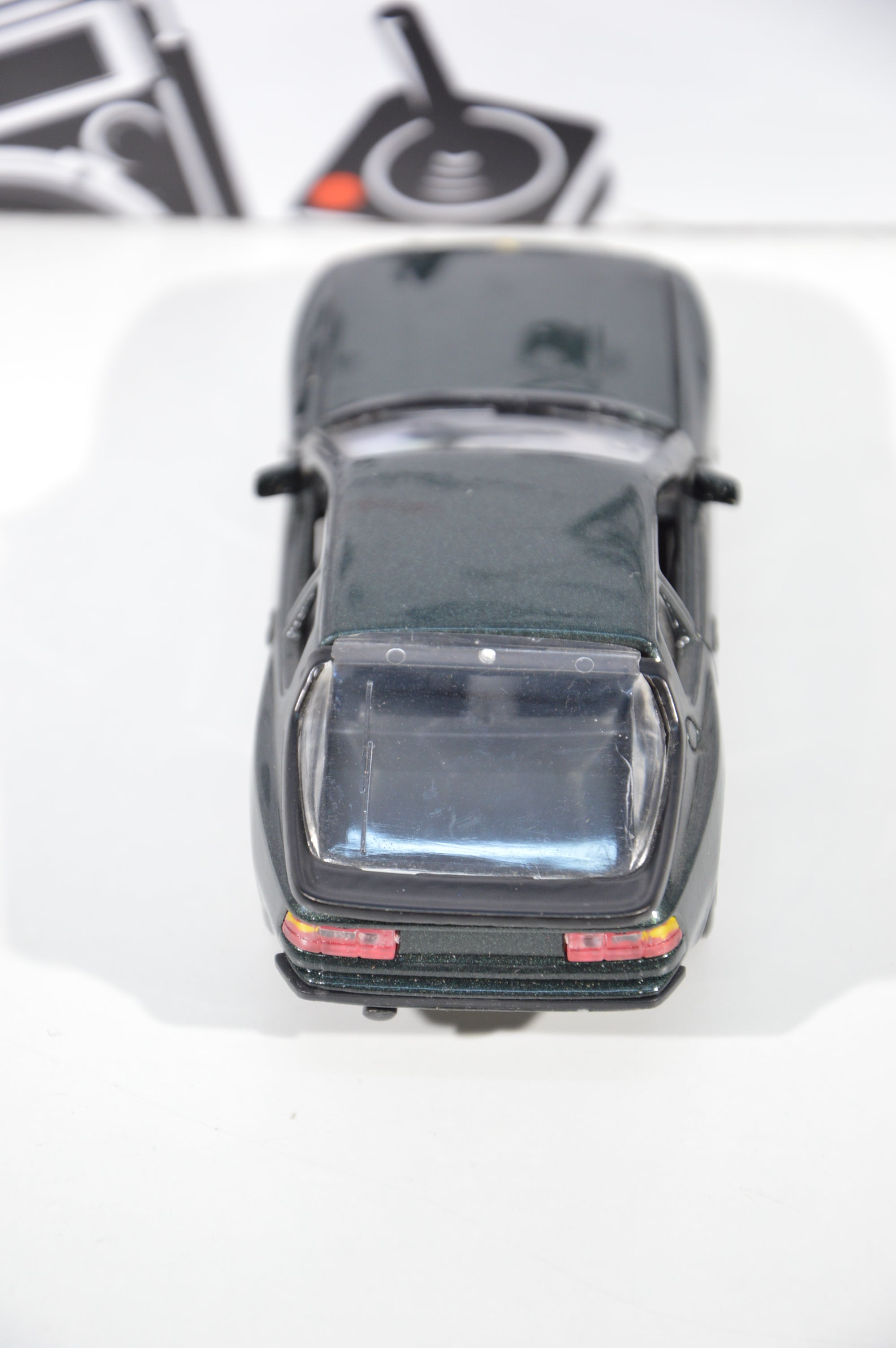 Porsche 944 NZG modelle scala 1:43 die cast made in Germany