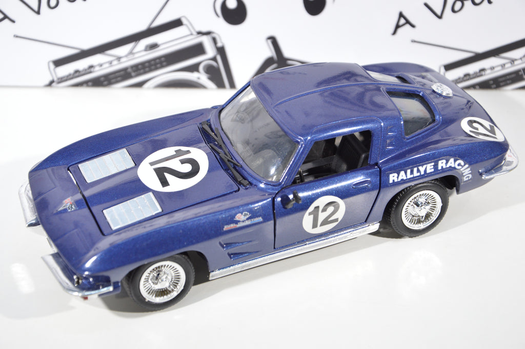 Corvette Stingray Revell 1988 scala 1:24 die cast