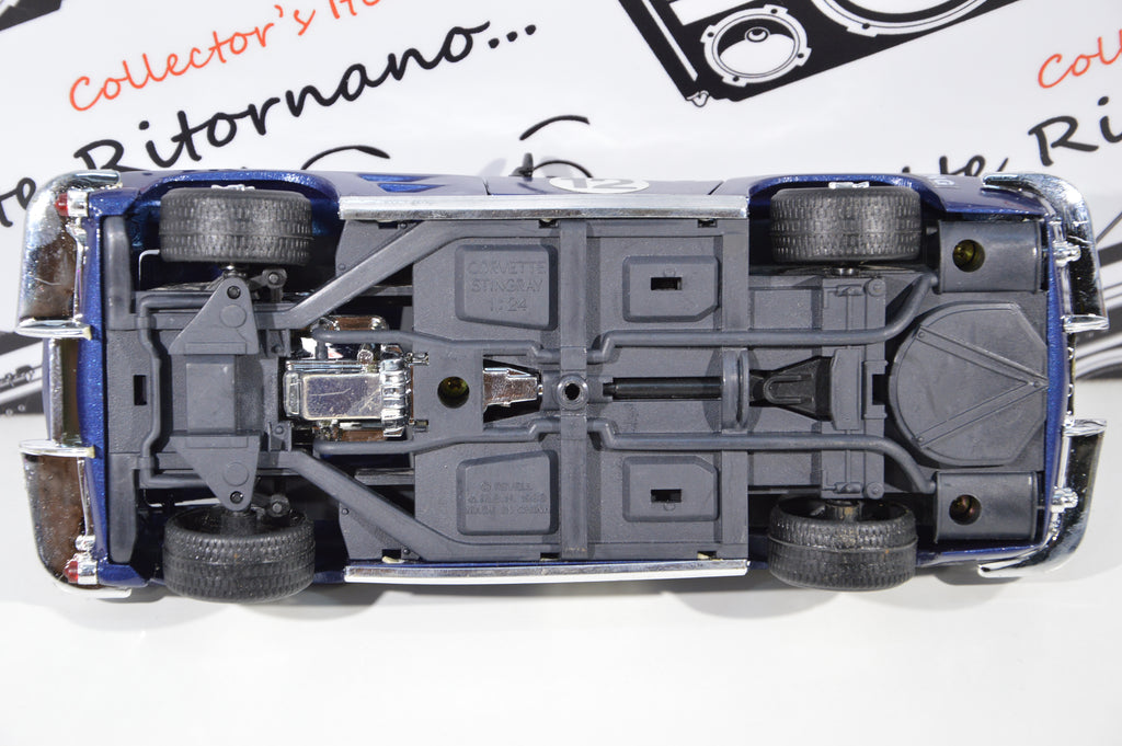 Corvette Stingray Revell 1988 scala 1:24 die cast