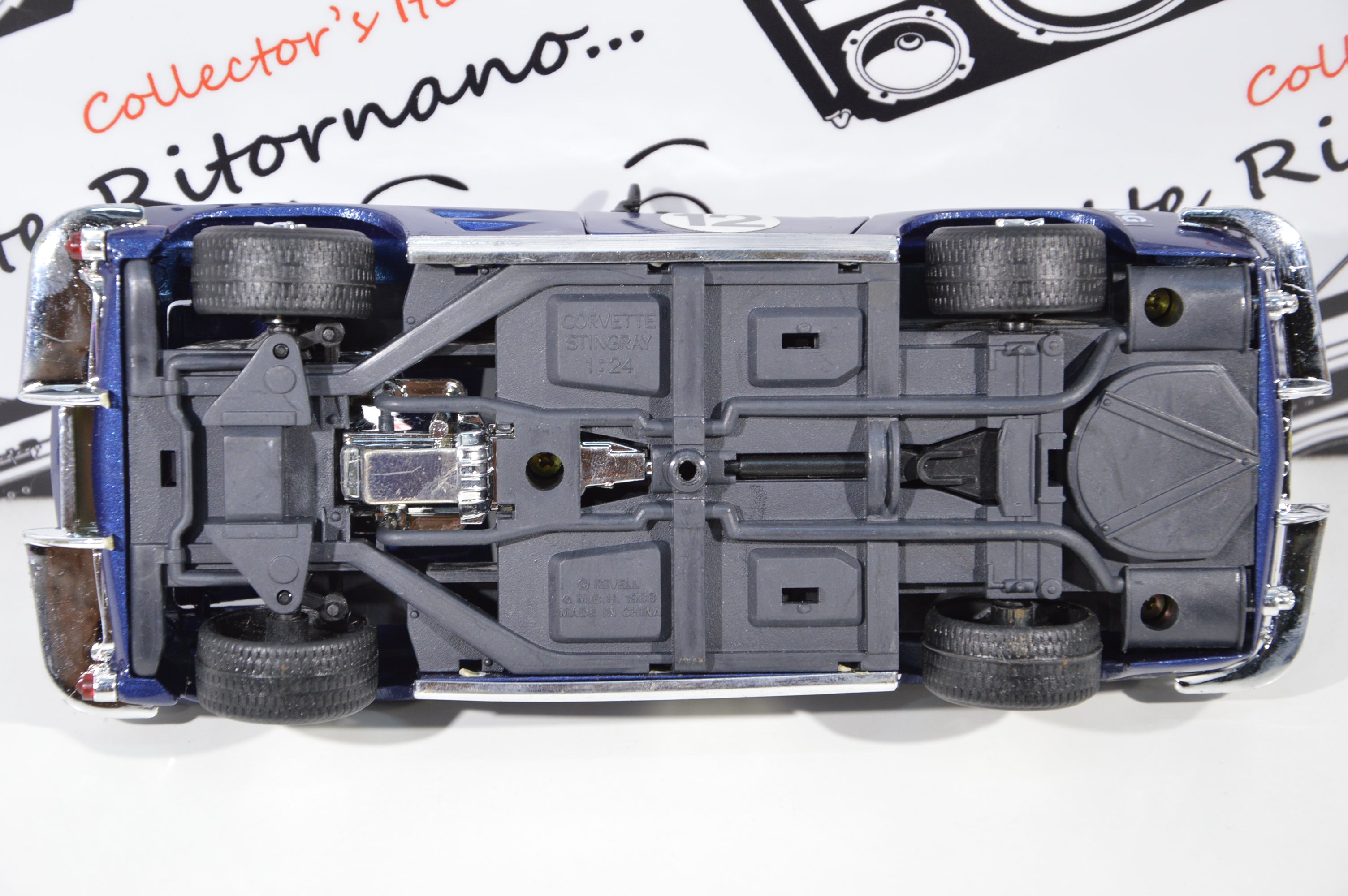 Corvette Stingray Revell 1988 scala 1:24 die cast