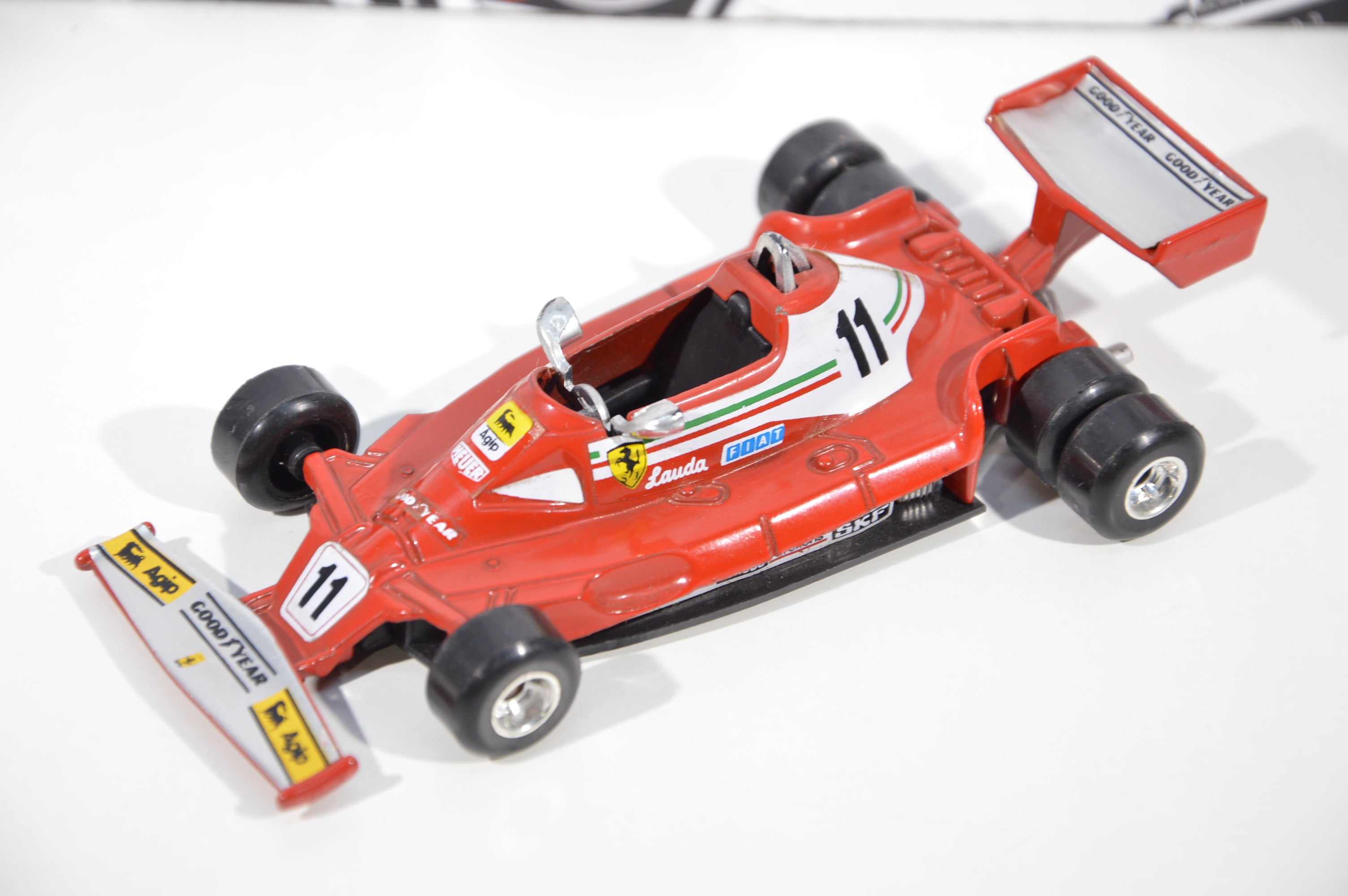 Ferrari 312 T2 Lauda Polistil Fk10 scala 1:32 die cast made in Italy