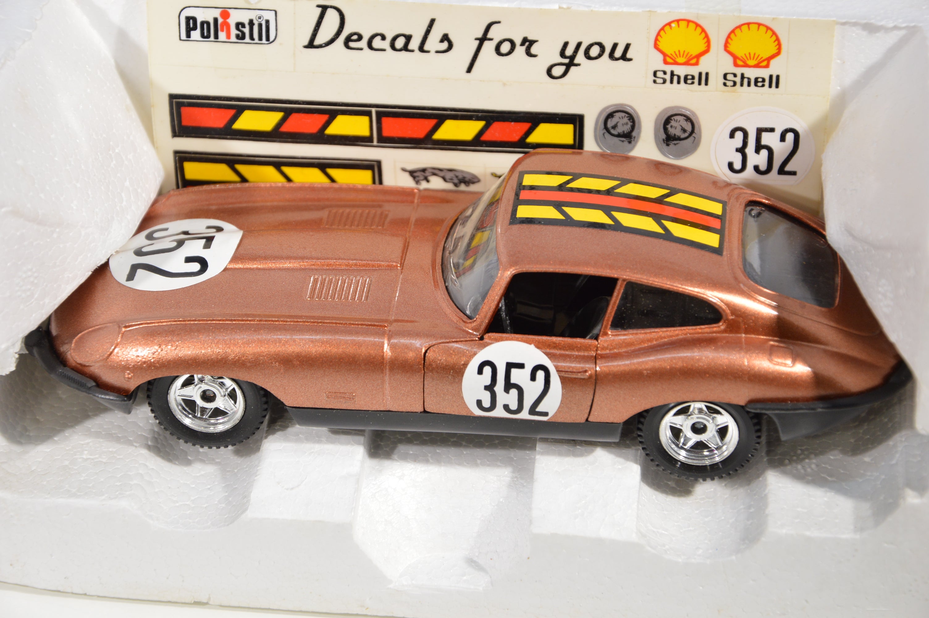 Jaguar XK-E 4.2 litre Polistil scala 1:25 die cast Decals for you
