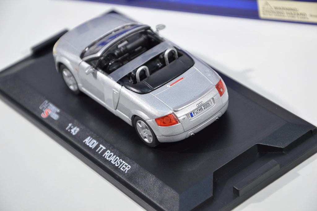 Audi TT roadster High Speed scala 1:43 die cast pari al nuovo