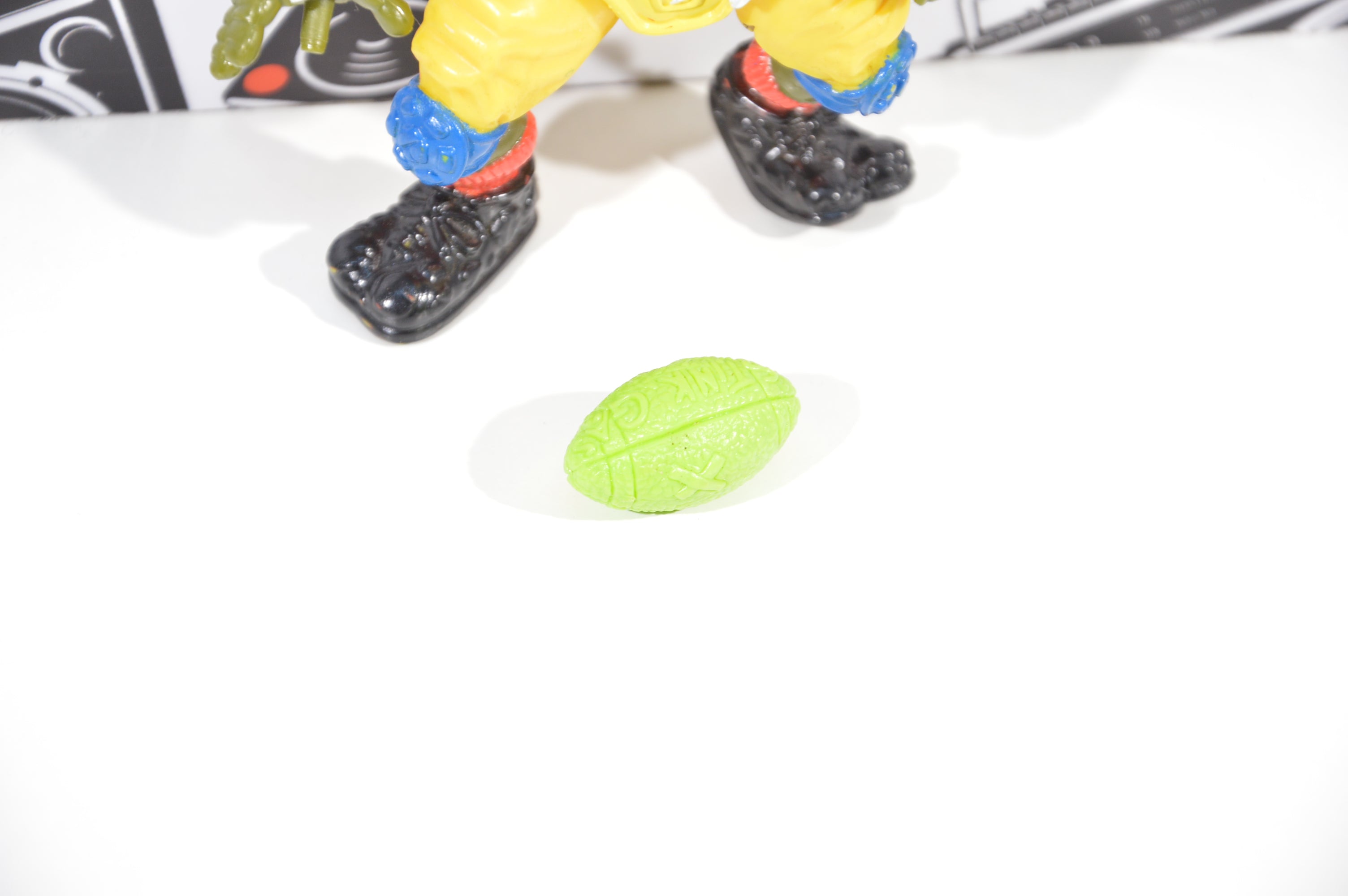 Tossin Leo Turtles Leonardo Playmates 1991