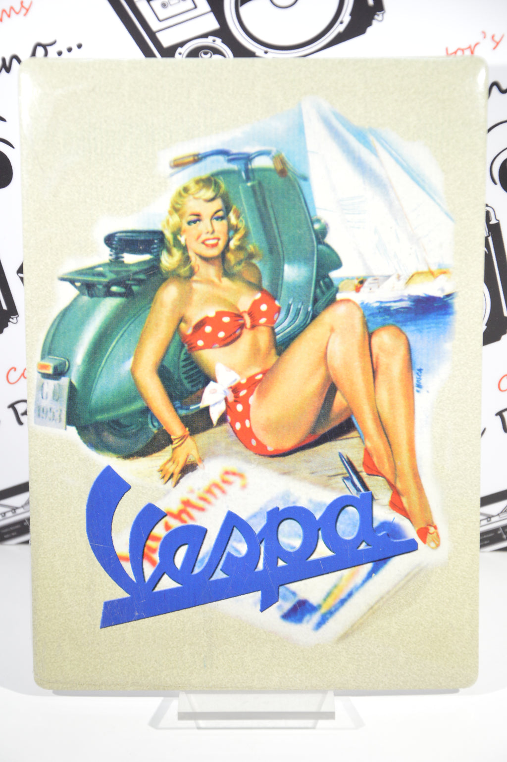 Targa cartolina Vespa donna in bikini riproduzione
