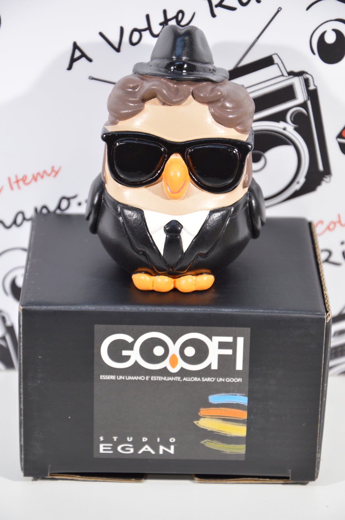 Goofi studio Blues Brother idea regalo gufi da collezione in ceramica