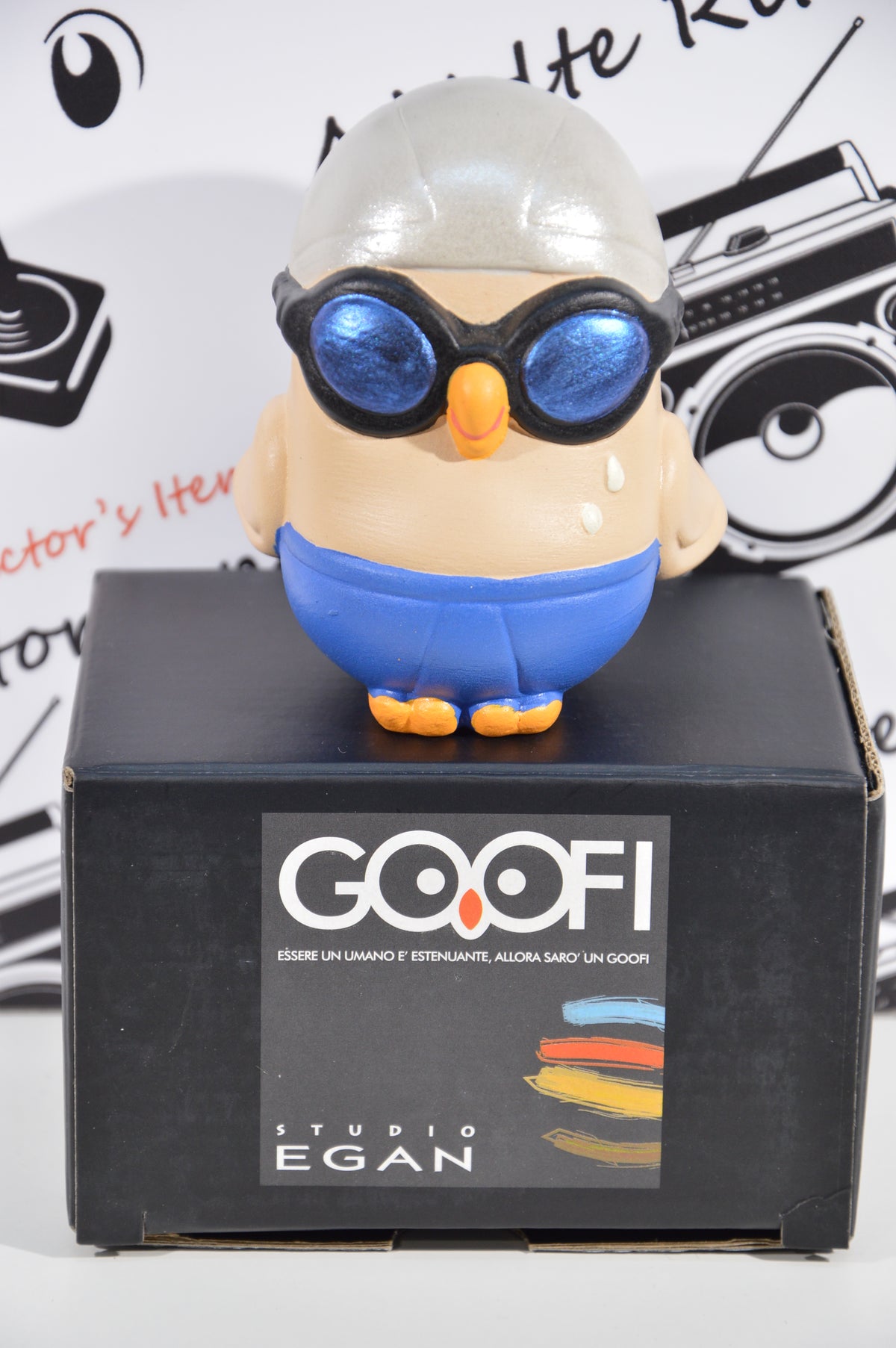 Goofi studio Nuotatore idea regalo gufi da collezione in ceramica