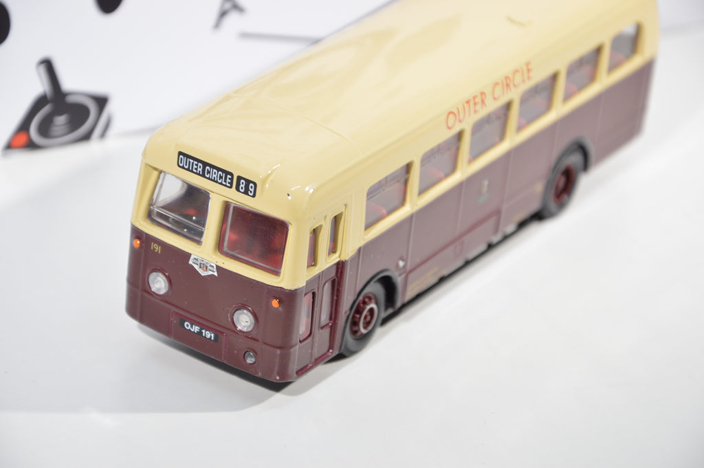 Weymann single deck bus Leicester city transport Corgi 1:50