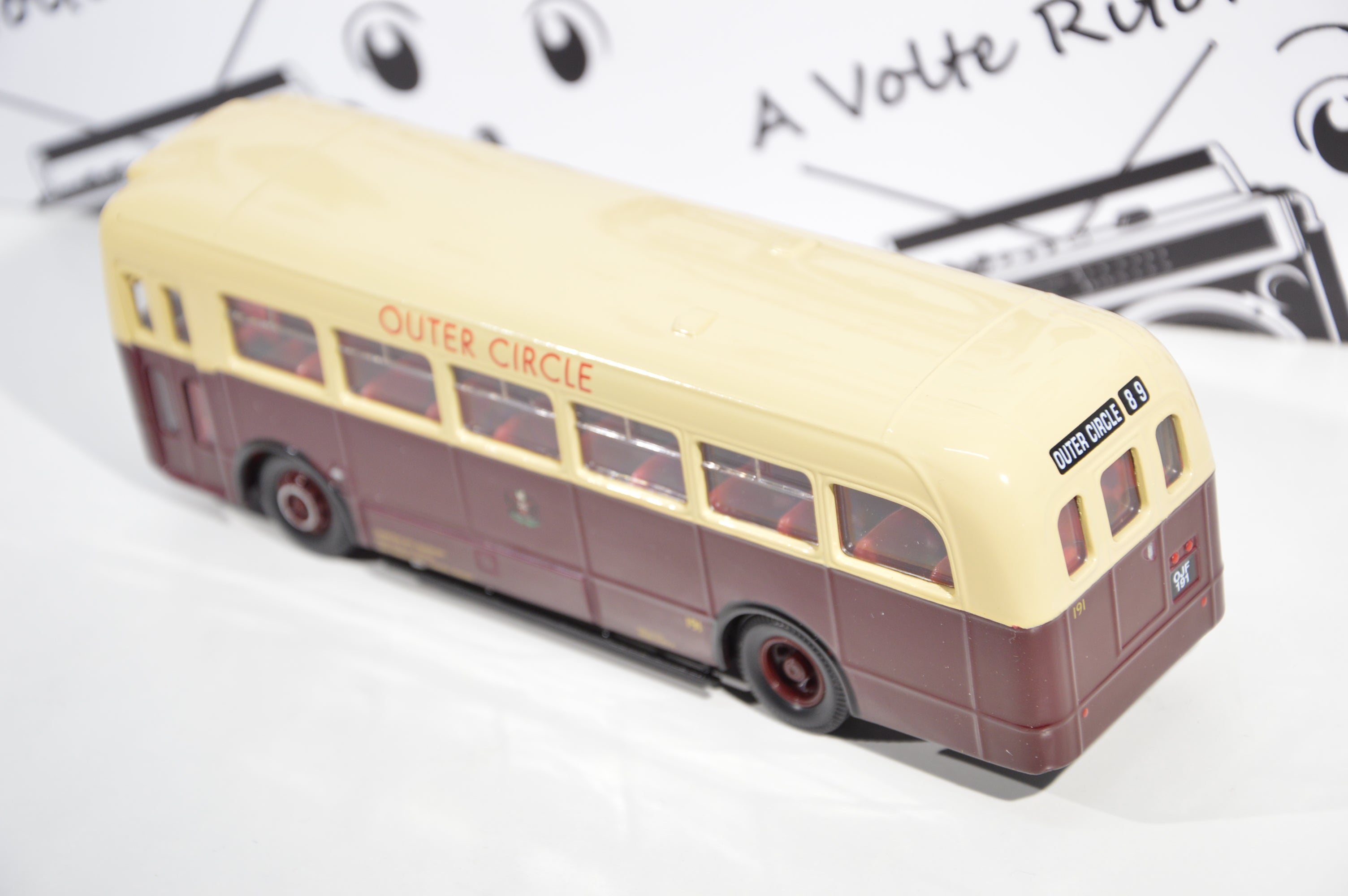 Weymann single deck bus Leicester city transport Corgi 1:50