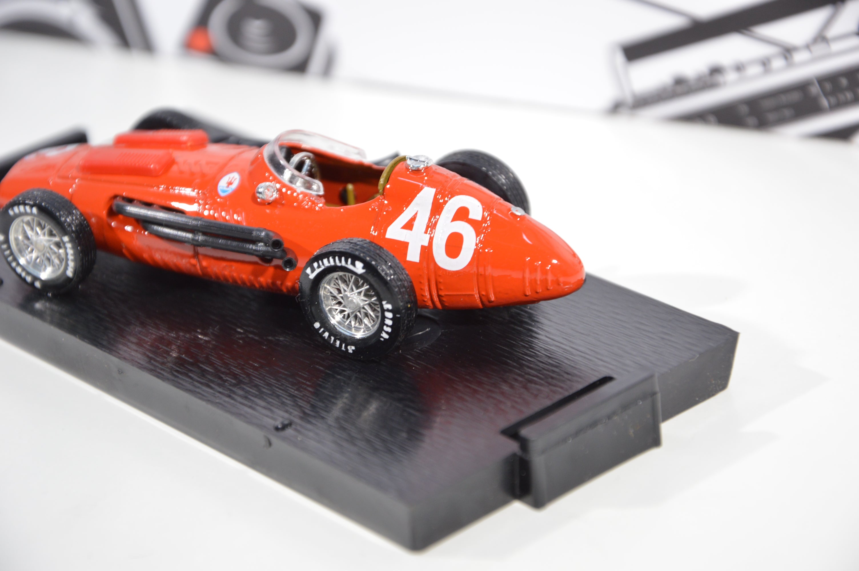 Maserati 250f 12 cilindri prova Brumm 1:43