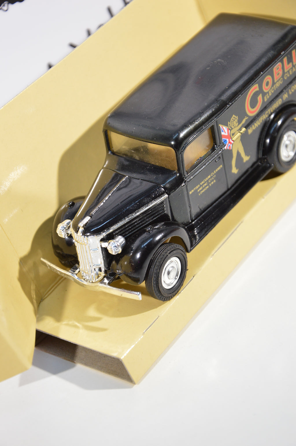 Gmc Van 1937 Goblin Matchbox 1:45
