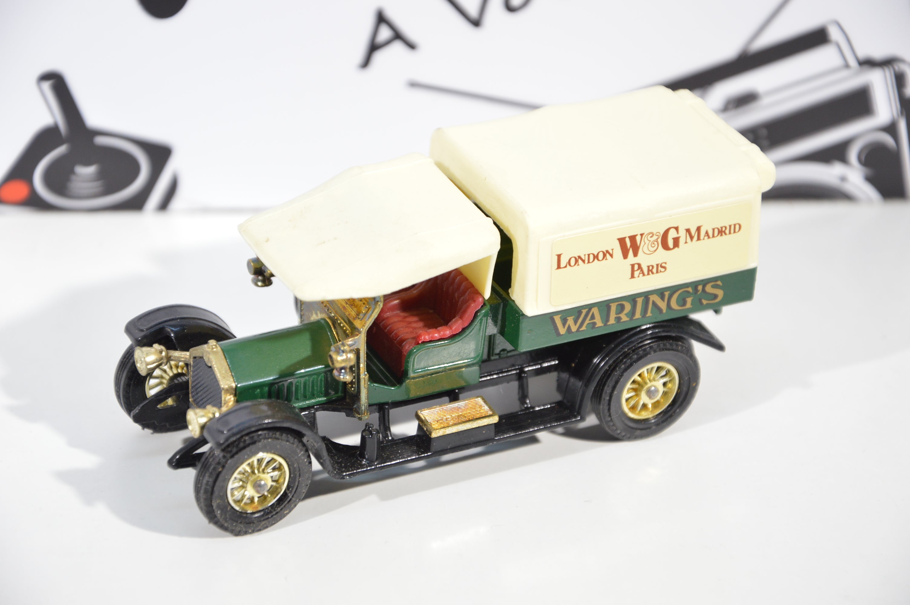 Crossley 1918 Waring's Matchbox 1:47