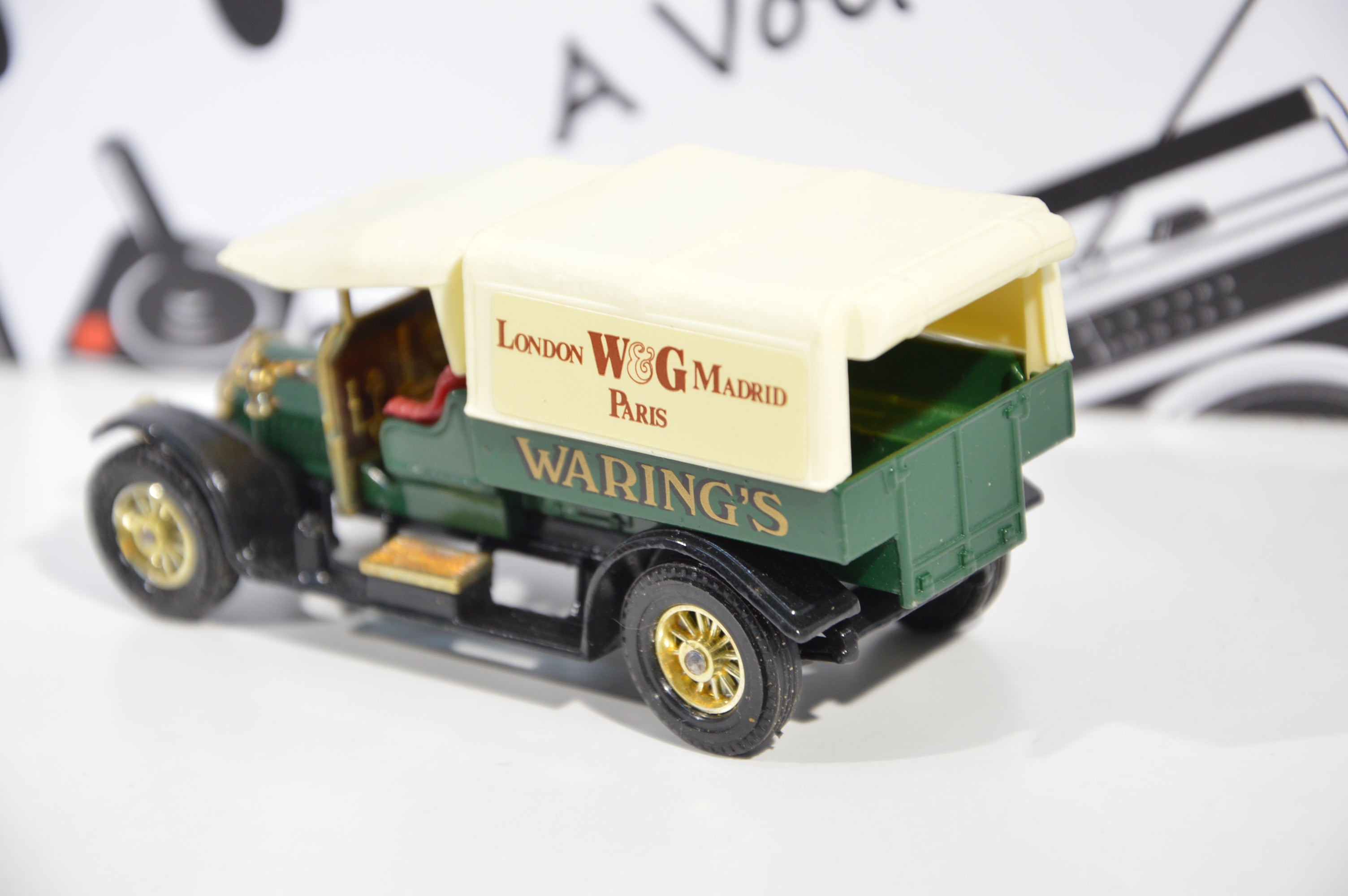 Crossley 1918 Waring's Matchbox 1:47