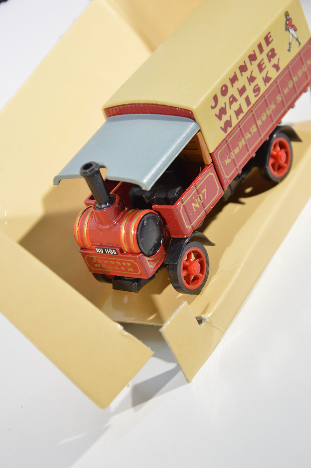 Yorkshire Steam Wagon 1917 Johnnie Walker Matchbox 1:61