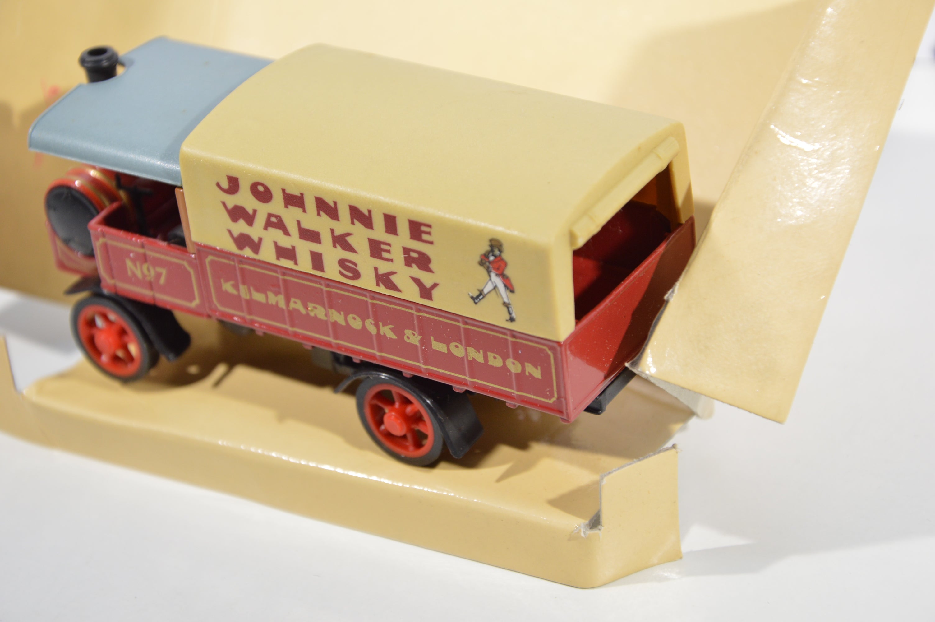 Yorkshire Steam Wagon 1917 Johnnie Walker Matchbox 1:61
