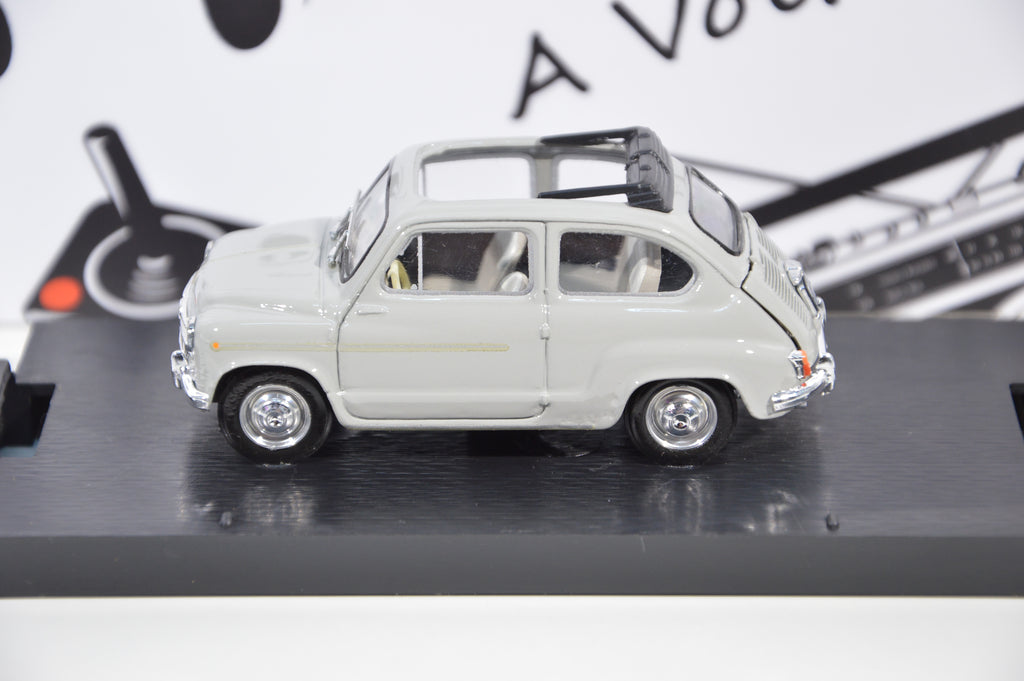 Fiat 600D trasformabile aperta 1960 grigio medio 602 Brumm 1:43
