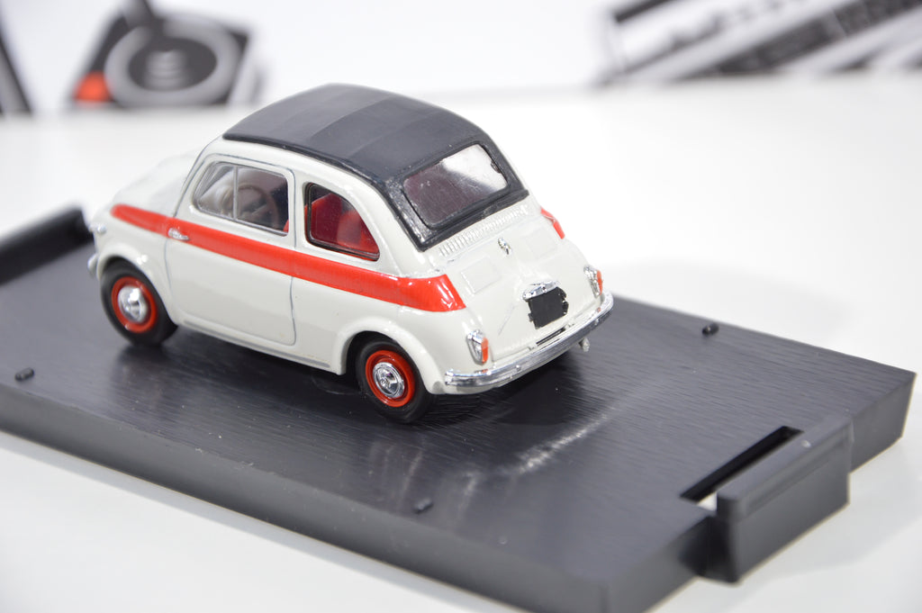 Fiat nuova 500 sport chiusa 1957 Brumm 1:43