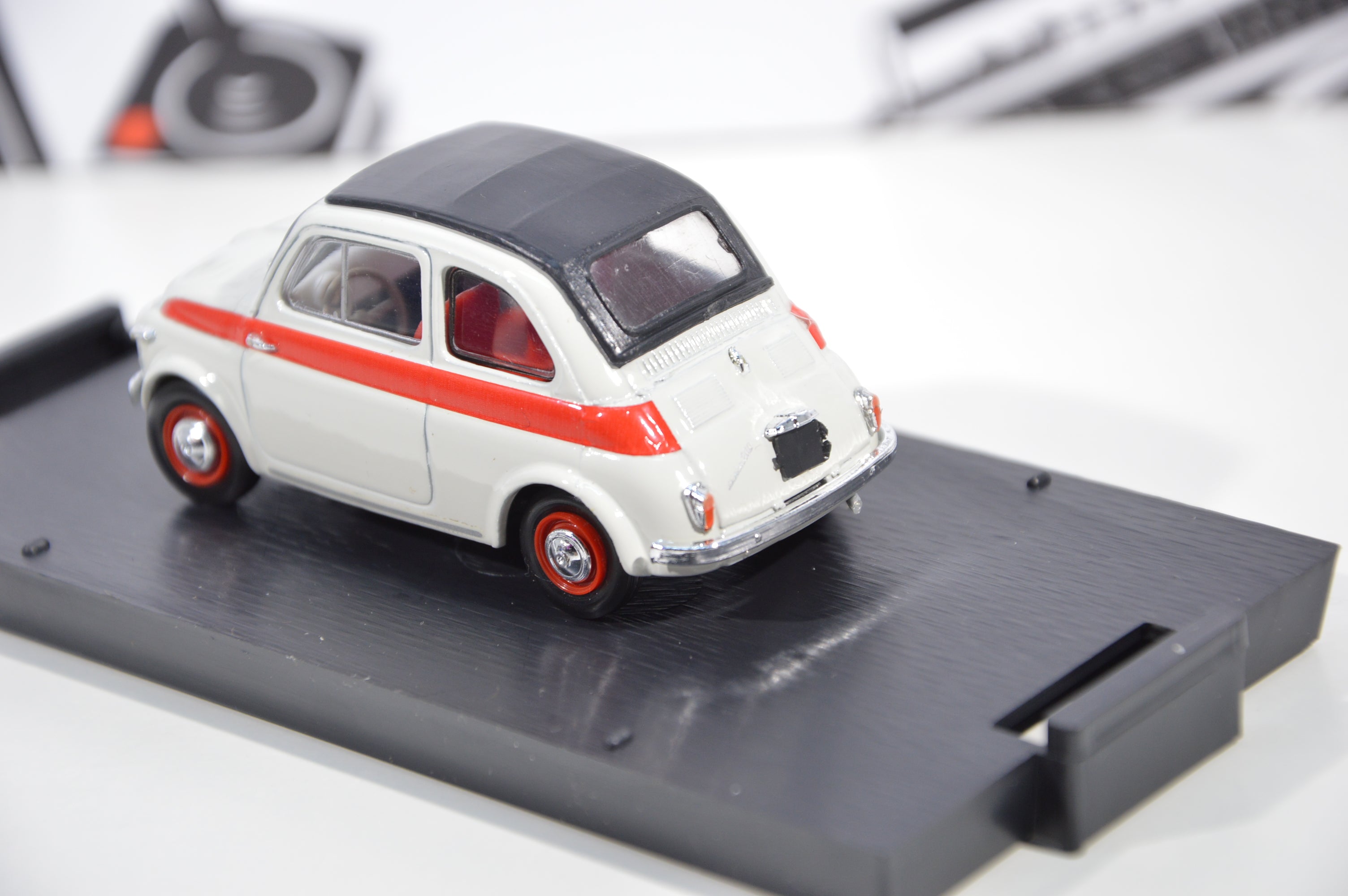 Fiat nuova 500 sport chiusa 1957 Brumm 1:43