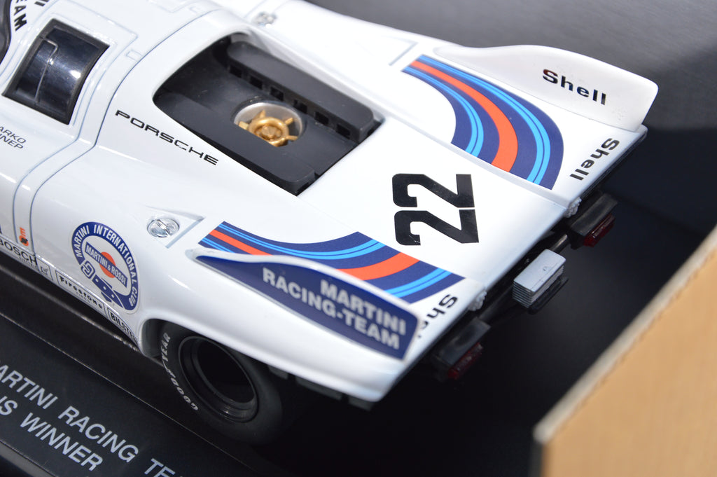 Porsche 917K Martini racing team Universal Hobbies scala 1:18