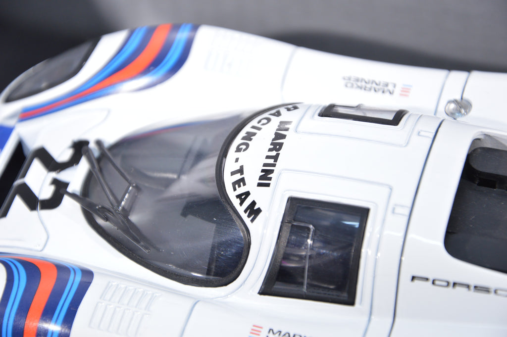 Porsche 917K Martini racing team Universal Hobbies scala 1:18
