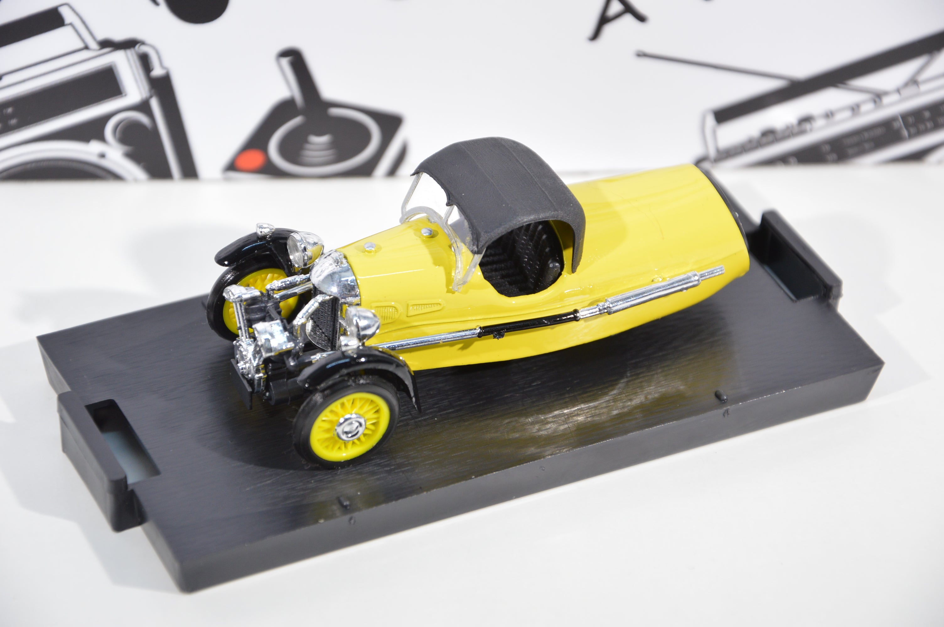 Morgan MX-4 Super sport chiusa 1935 giallo Brumm 1:43