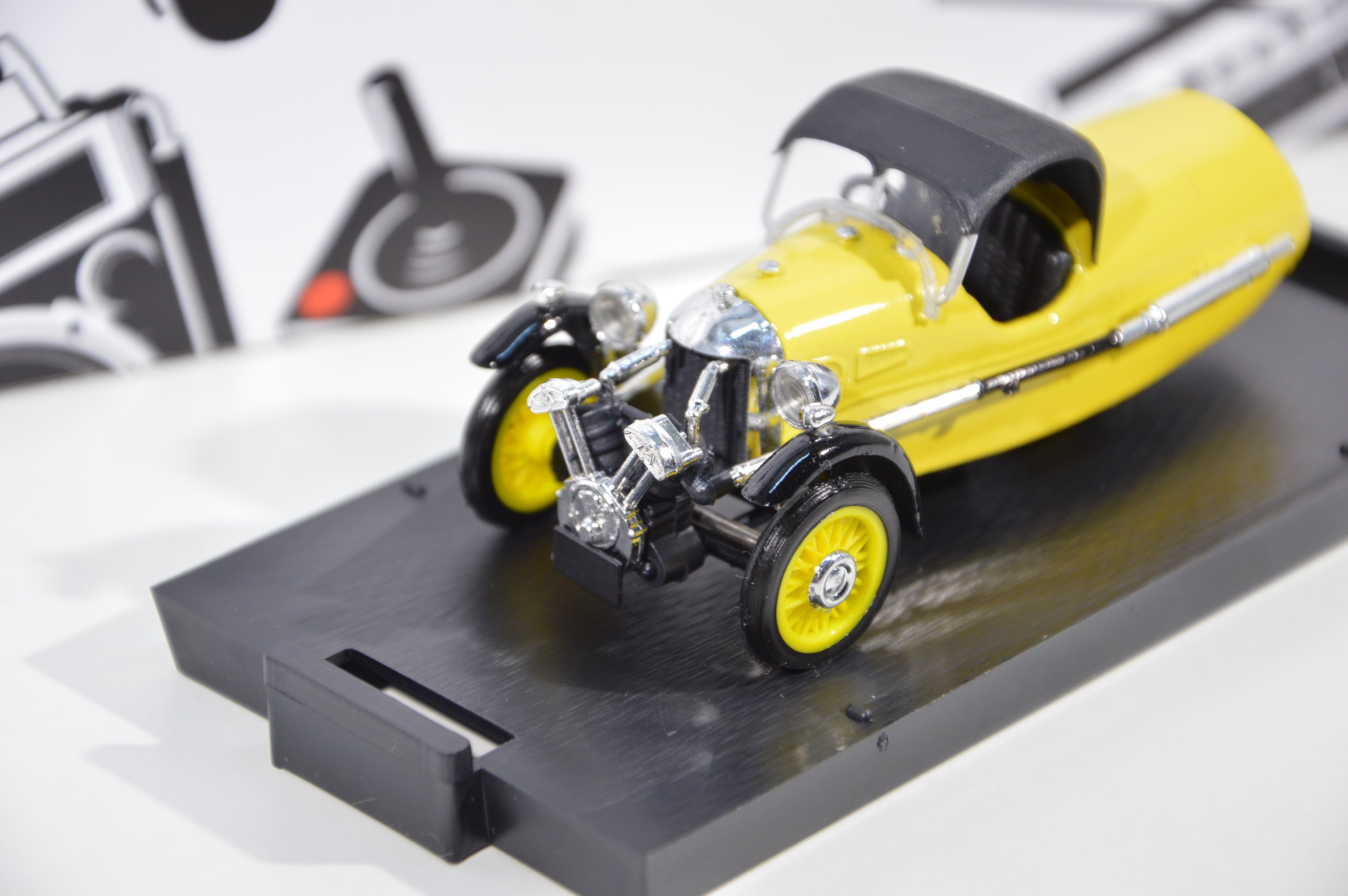 Morgan MX-4 Super sport chiusa 1935 giallo Brumm 1:43