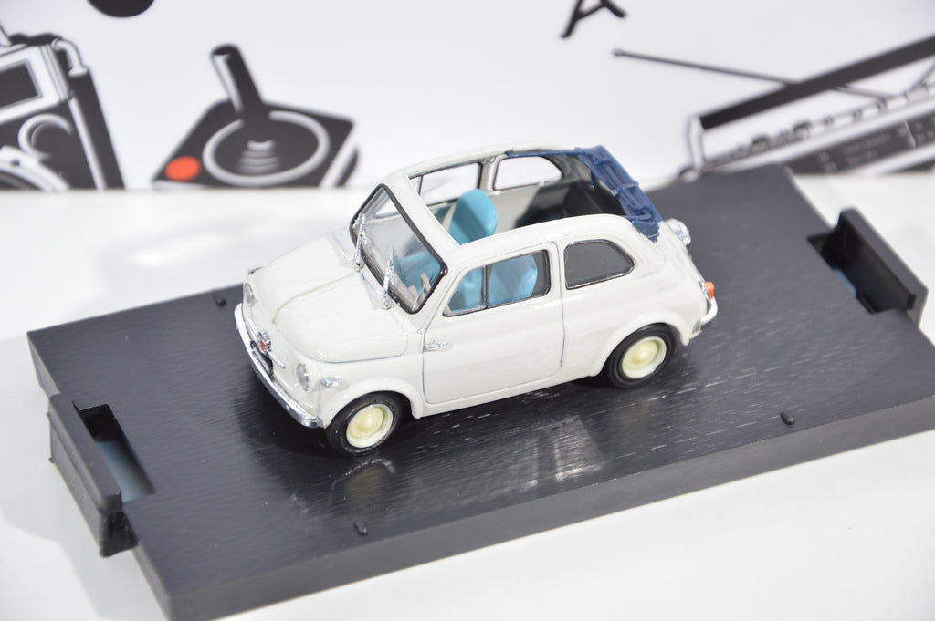 Fiat nuova 500 economica aperta 1957 grigio chiaro Brumm 1:43