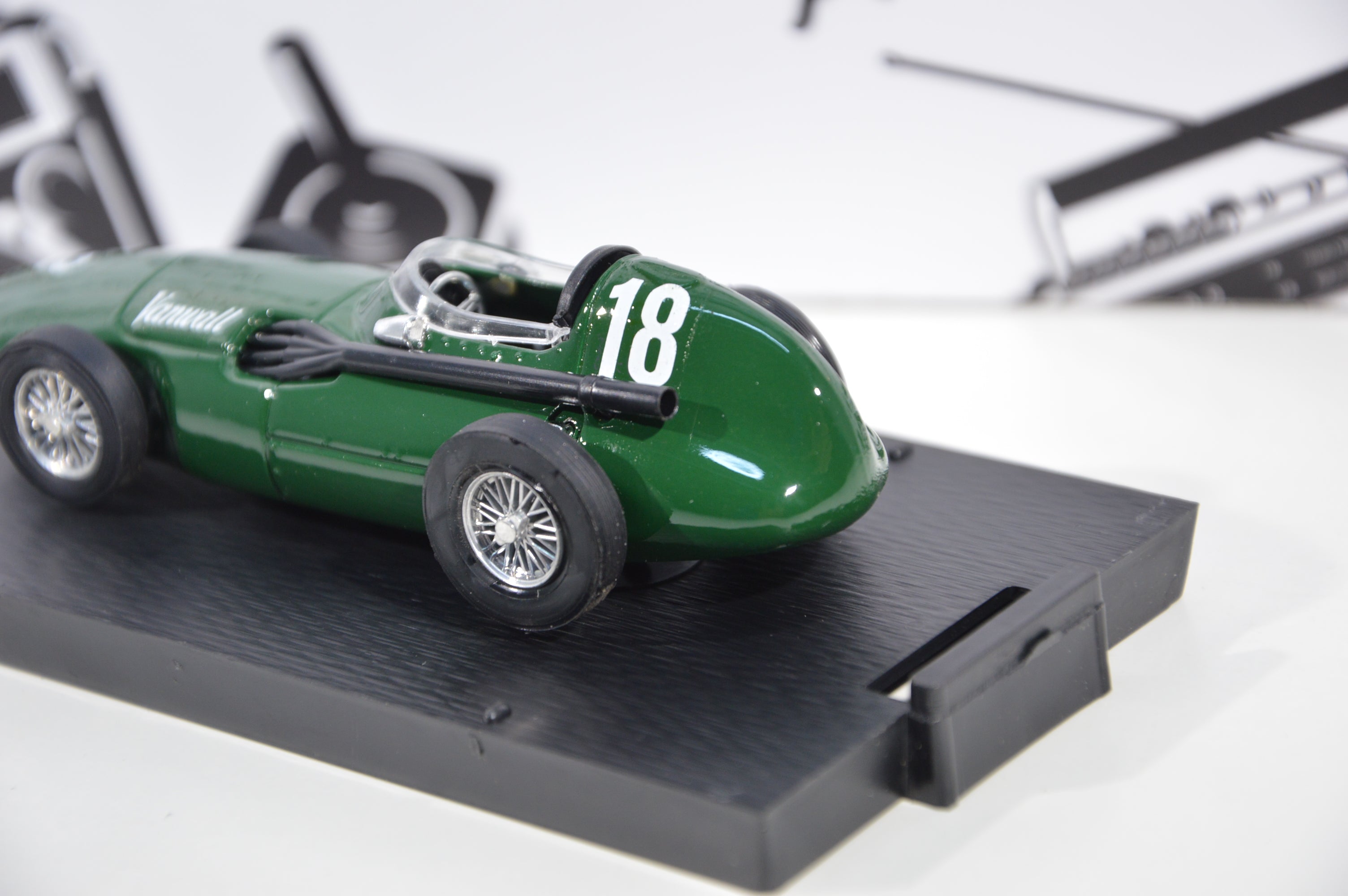 Vanwall F-1 1957 Brumm 1:43