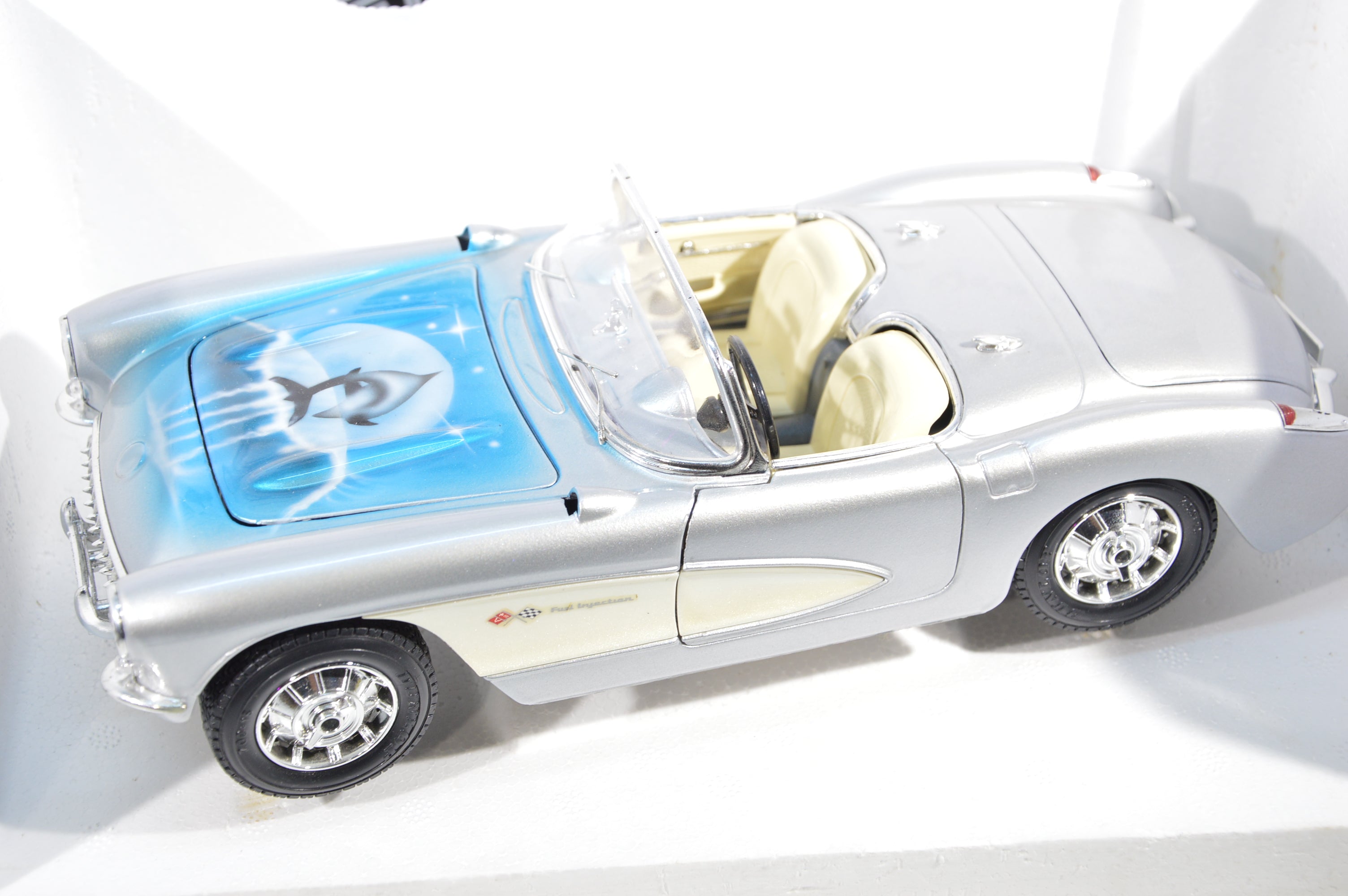 Chevrolet Corvette 1957 Delphinmotiv Braccio e Gotz scala 1/18