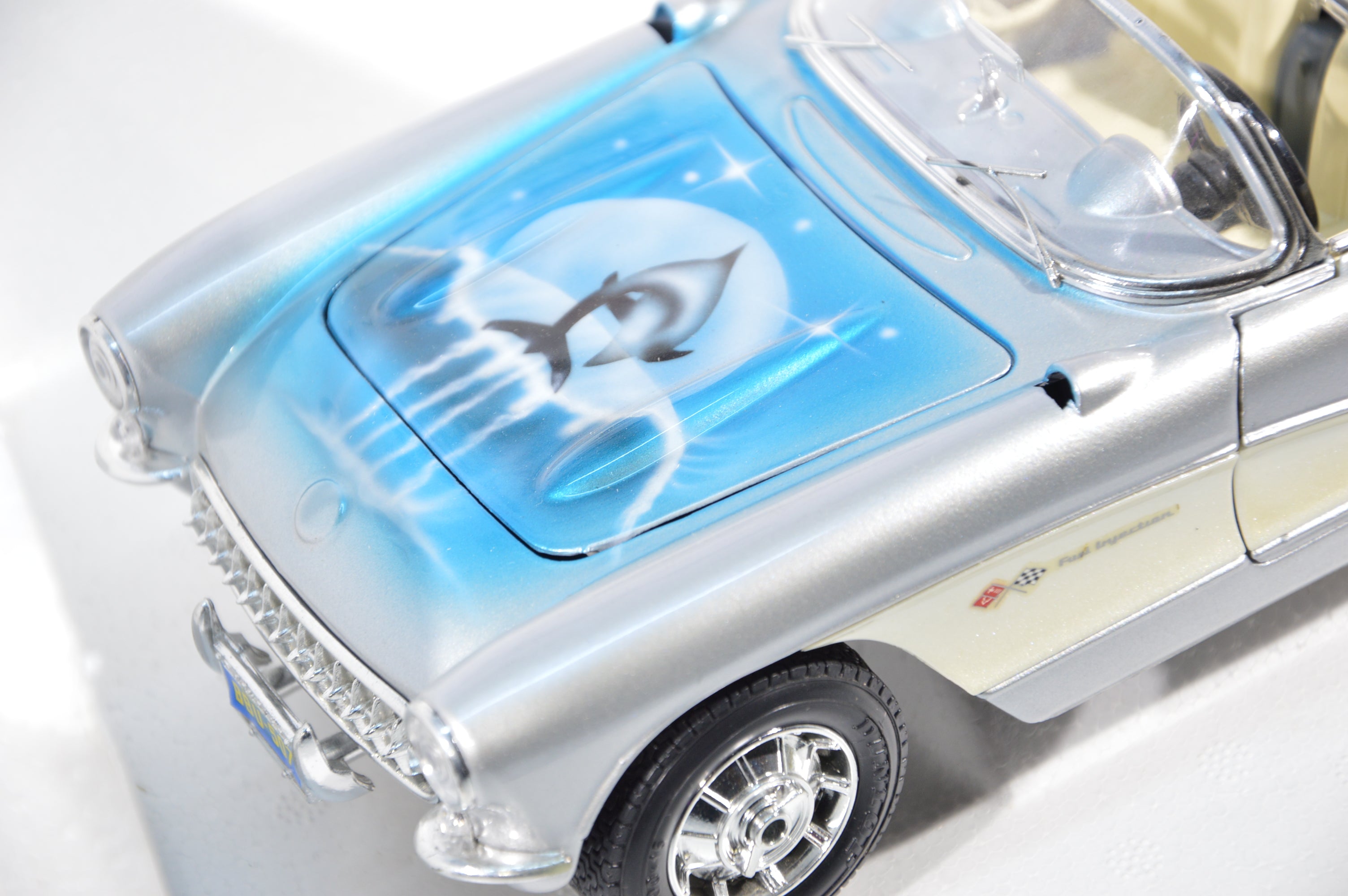Chevrolet Corvette 1957 Delphinmotiv Braccio e Gotz scala 1/18