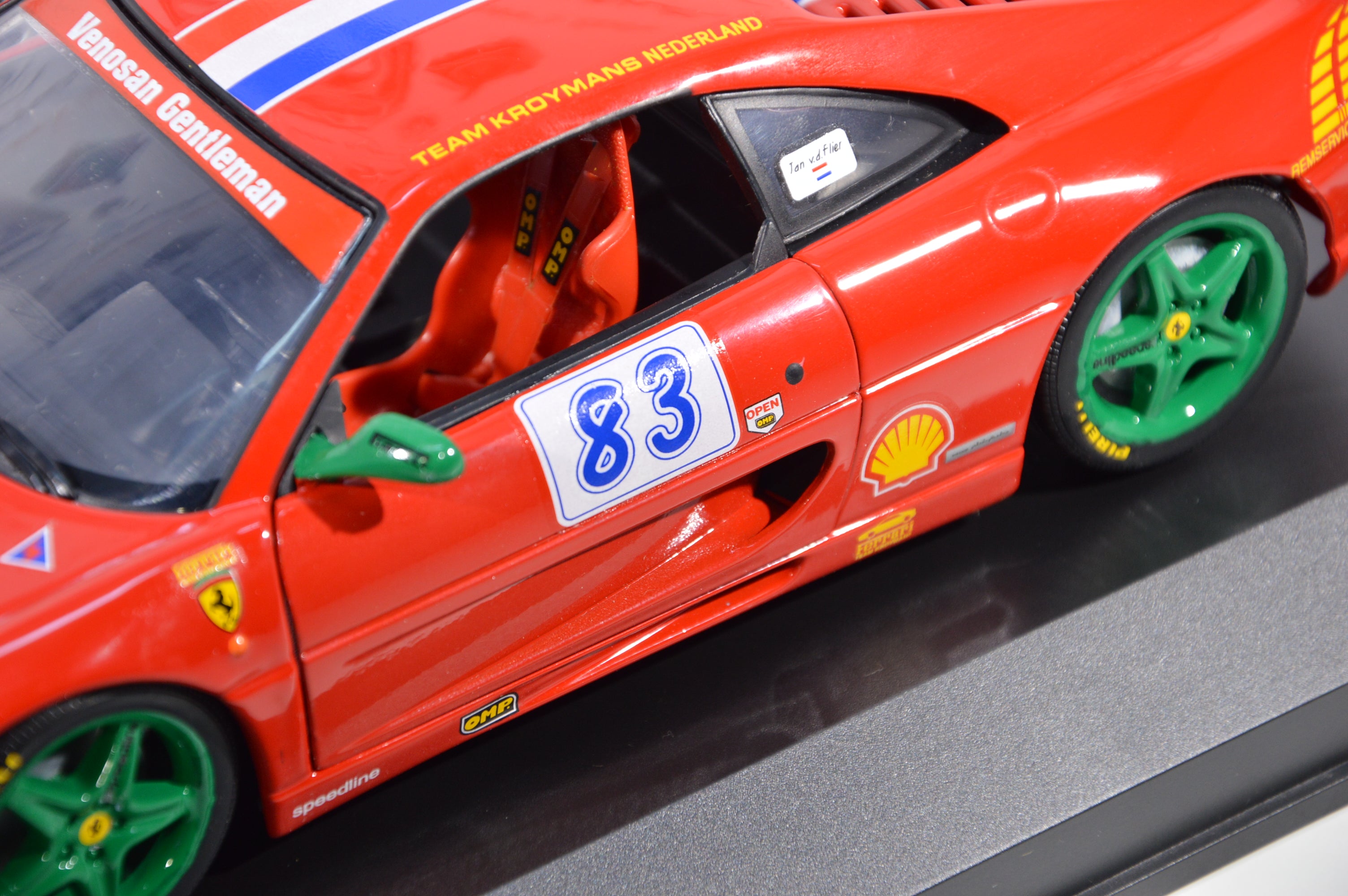 Ferrari F355 Berlinetta allestimento Mini Miniera scala 1:18