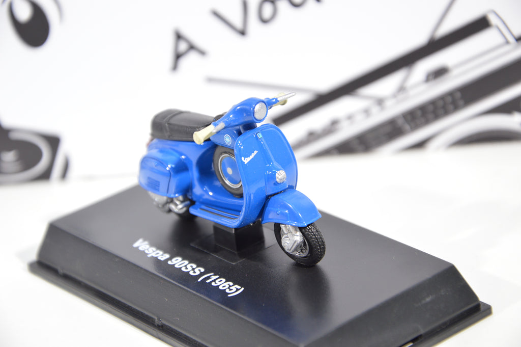 Vespa 90SS (1965) New Ray scala 1:32