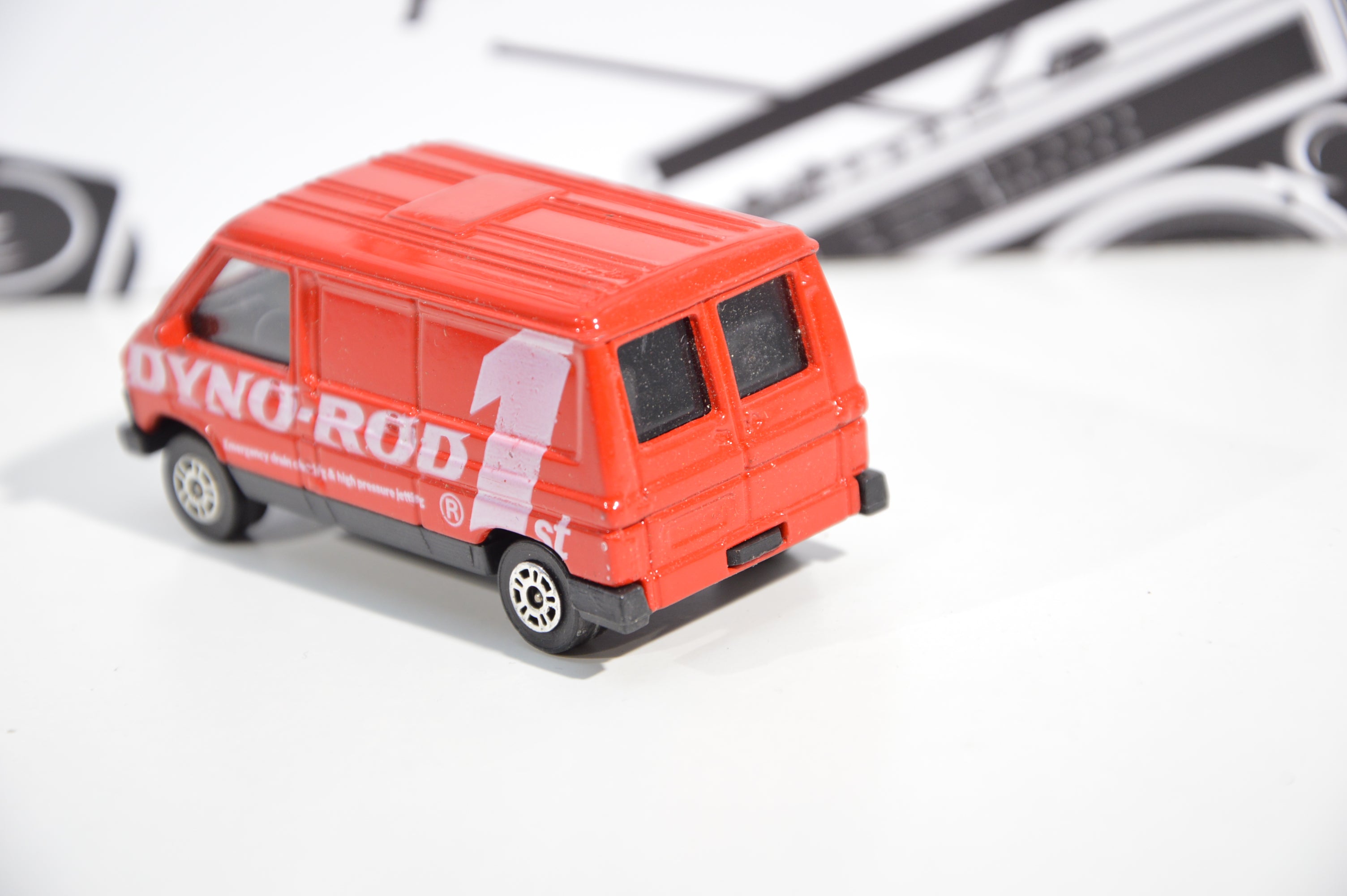 Renault Van J3 corgi toys scala 1/64 die cast model