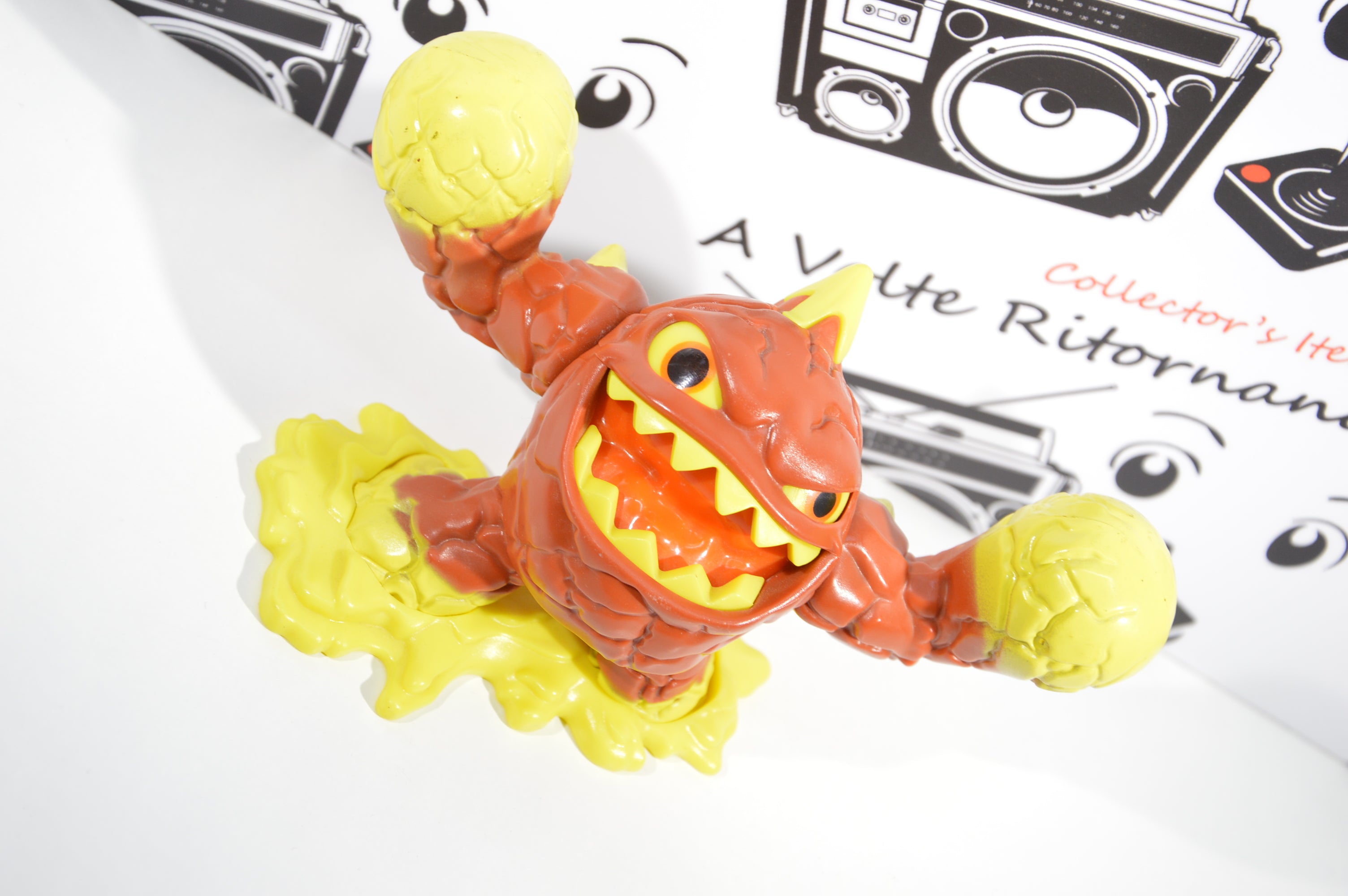 Kinder sorpresa Maxi Skylanders Eruptor sorpresa gadget 2017