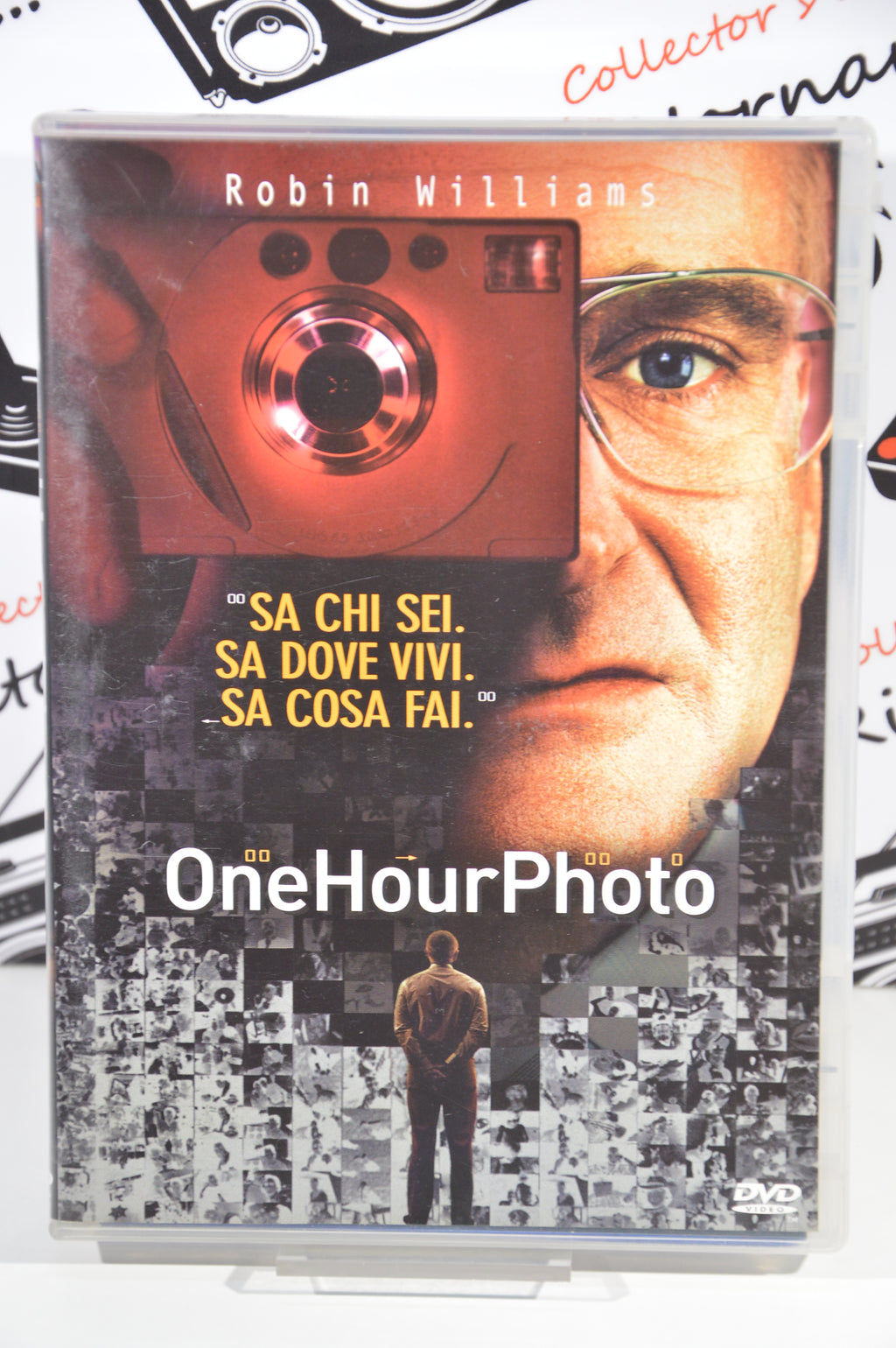 One hour photo Dvd