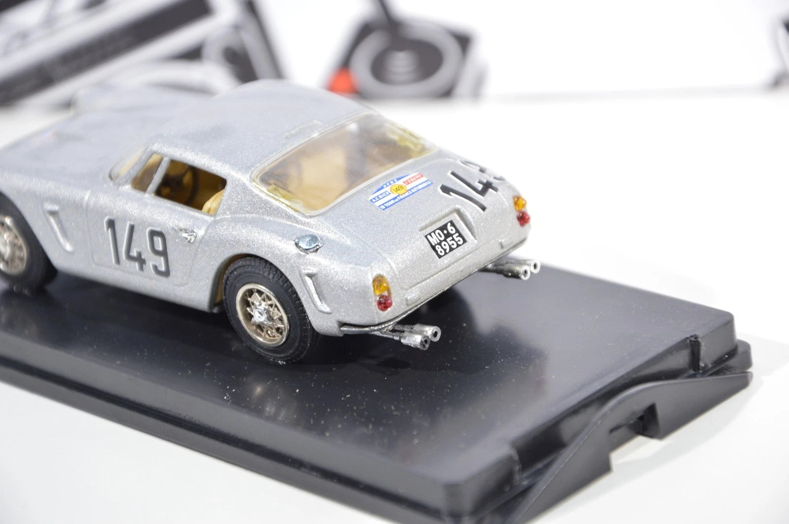 Ferrari 250 SWB Scaglietti corsa scala 1:43 Old cars