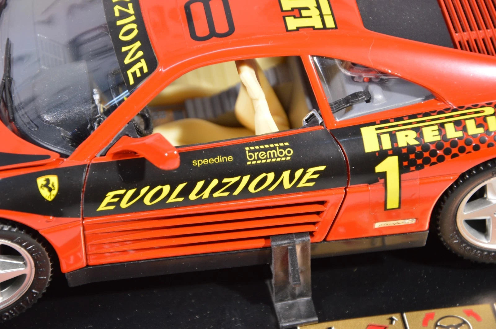 Ferrari 348 1989 Mira scala 1:18