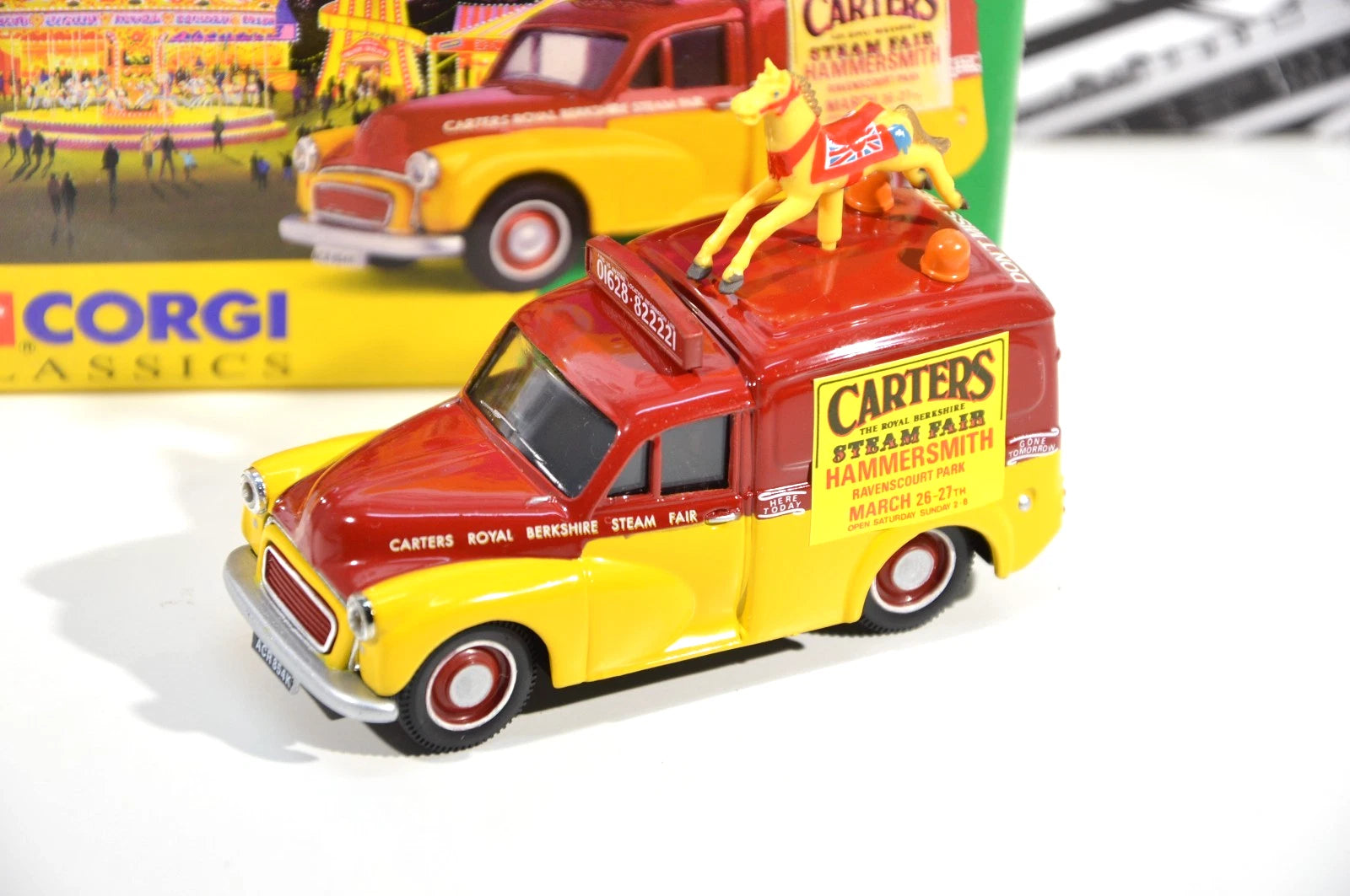 Morris 1000 advance publicity van Corgi 1:43