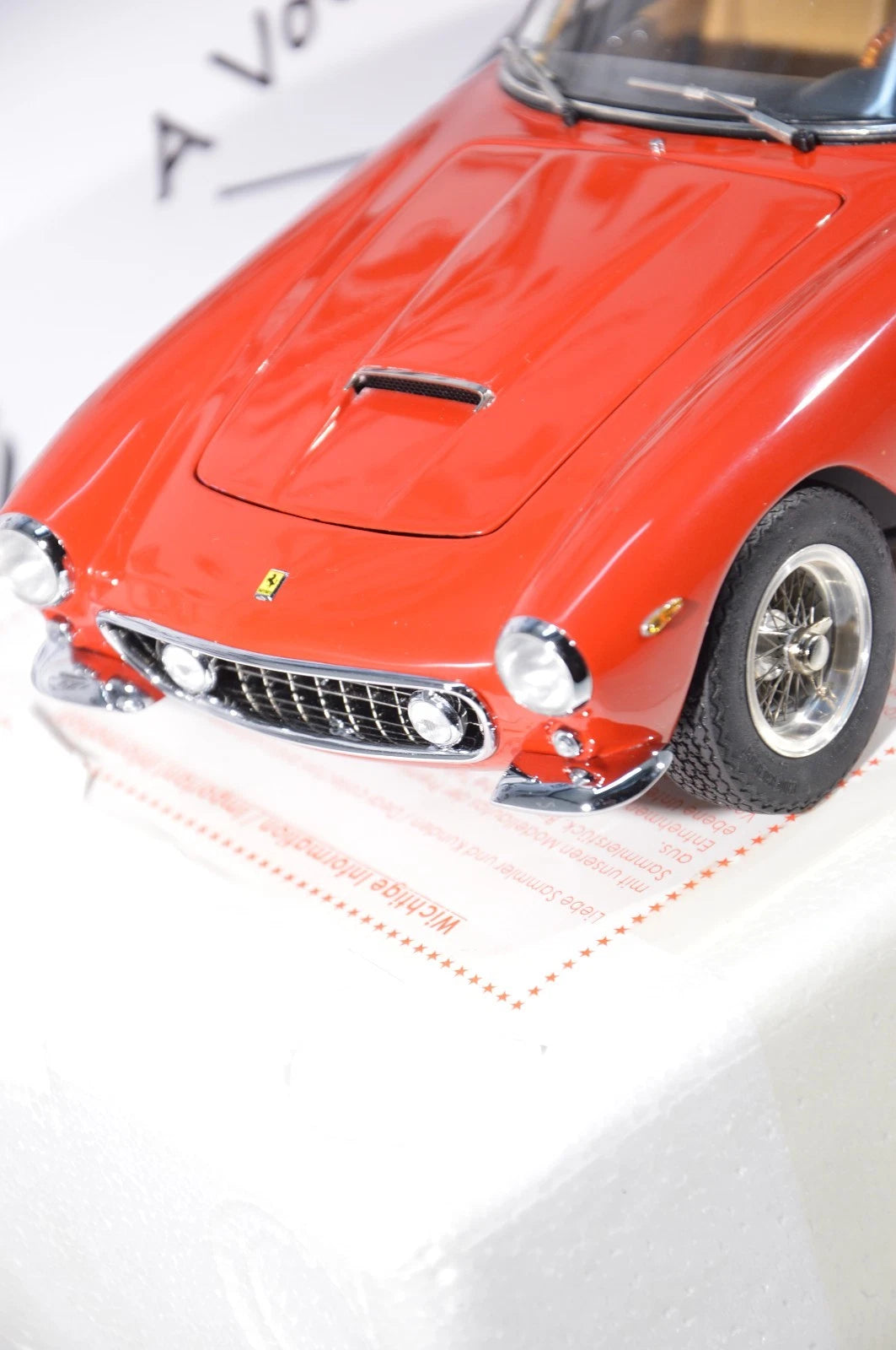 Cmc Ferrari 250 GT Berlinetta passo corto SWB 1961 scala 1:18