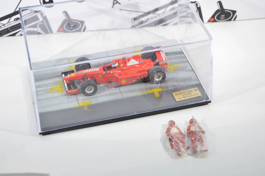 Diorama Ferrari Silverstone 1998 Microworld 1:43