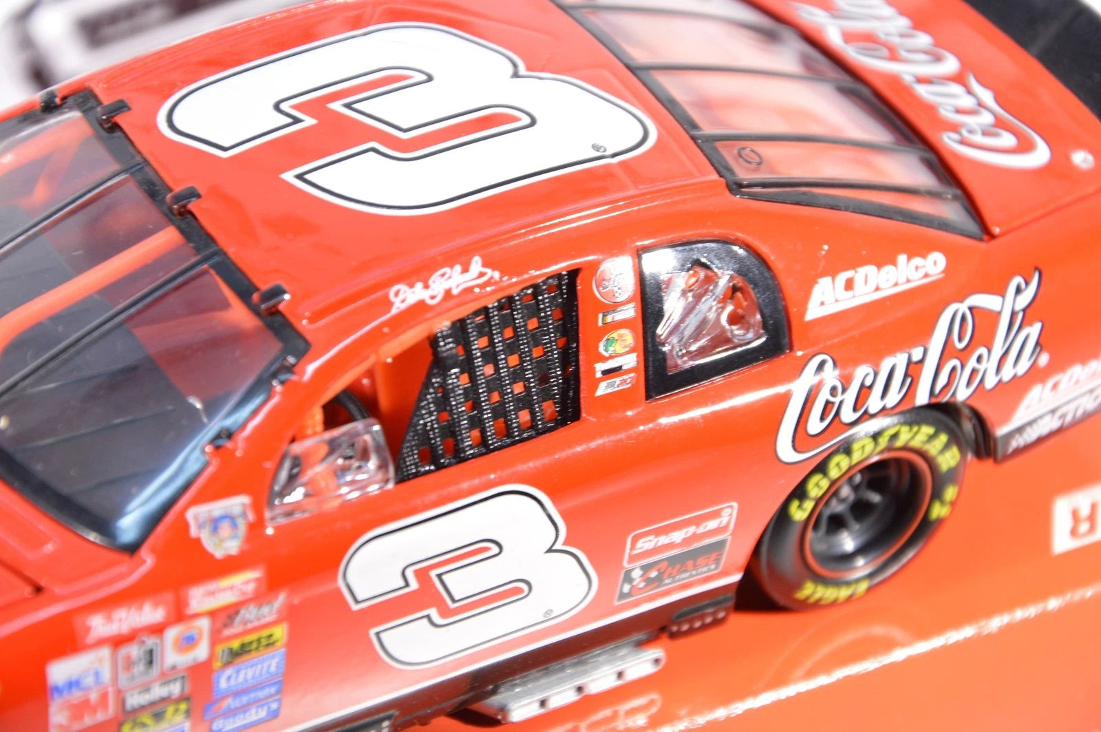 Chevrolet Monte Carlo 1998 Action scala 1:24