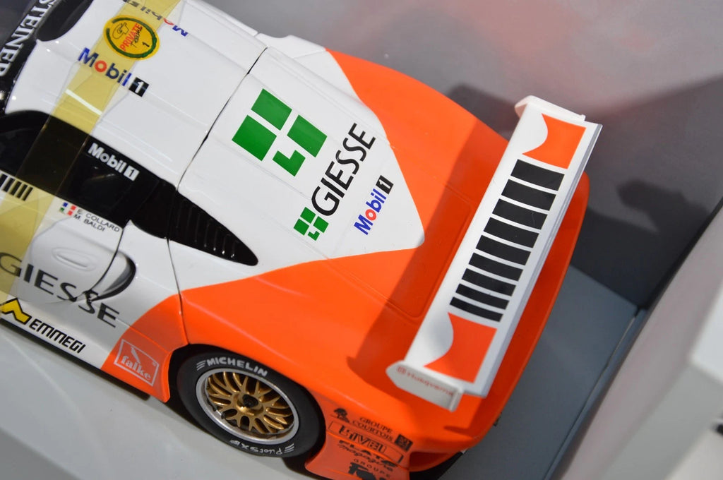 Porsche 911 GT1 Collard/Baldi Ut models 1:18