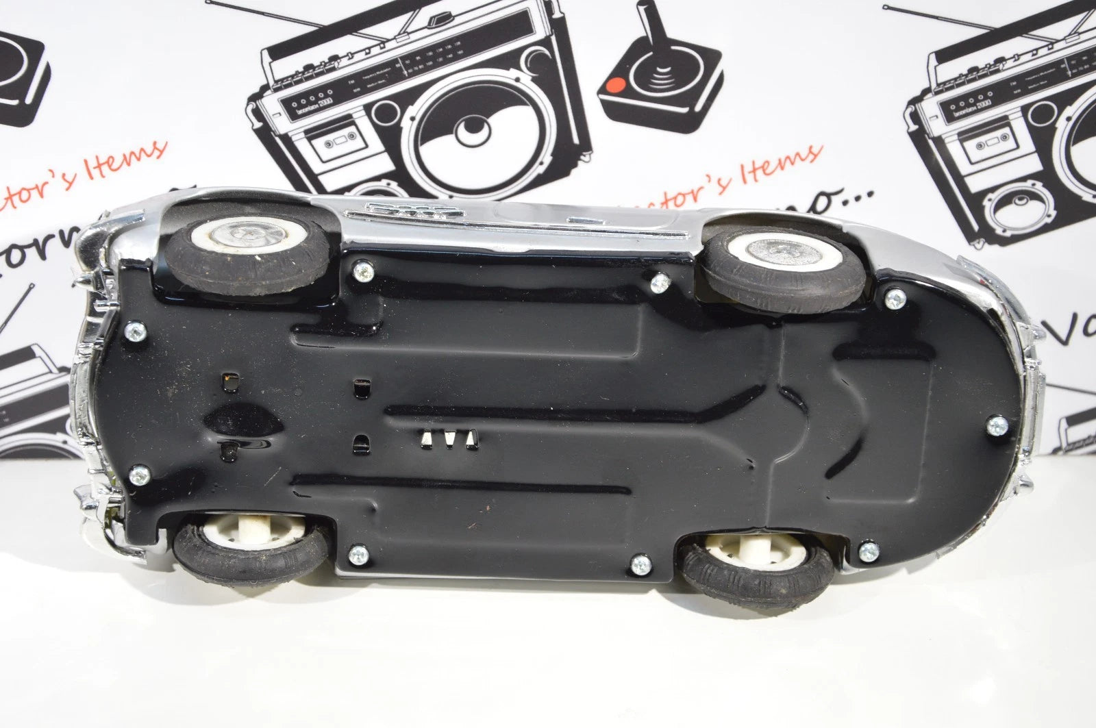Sedan Benz MF 326 scala 1:18