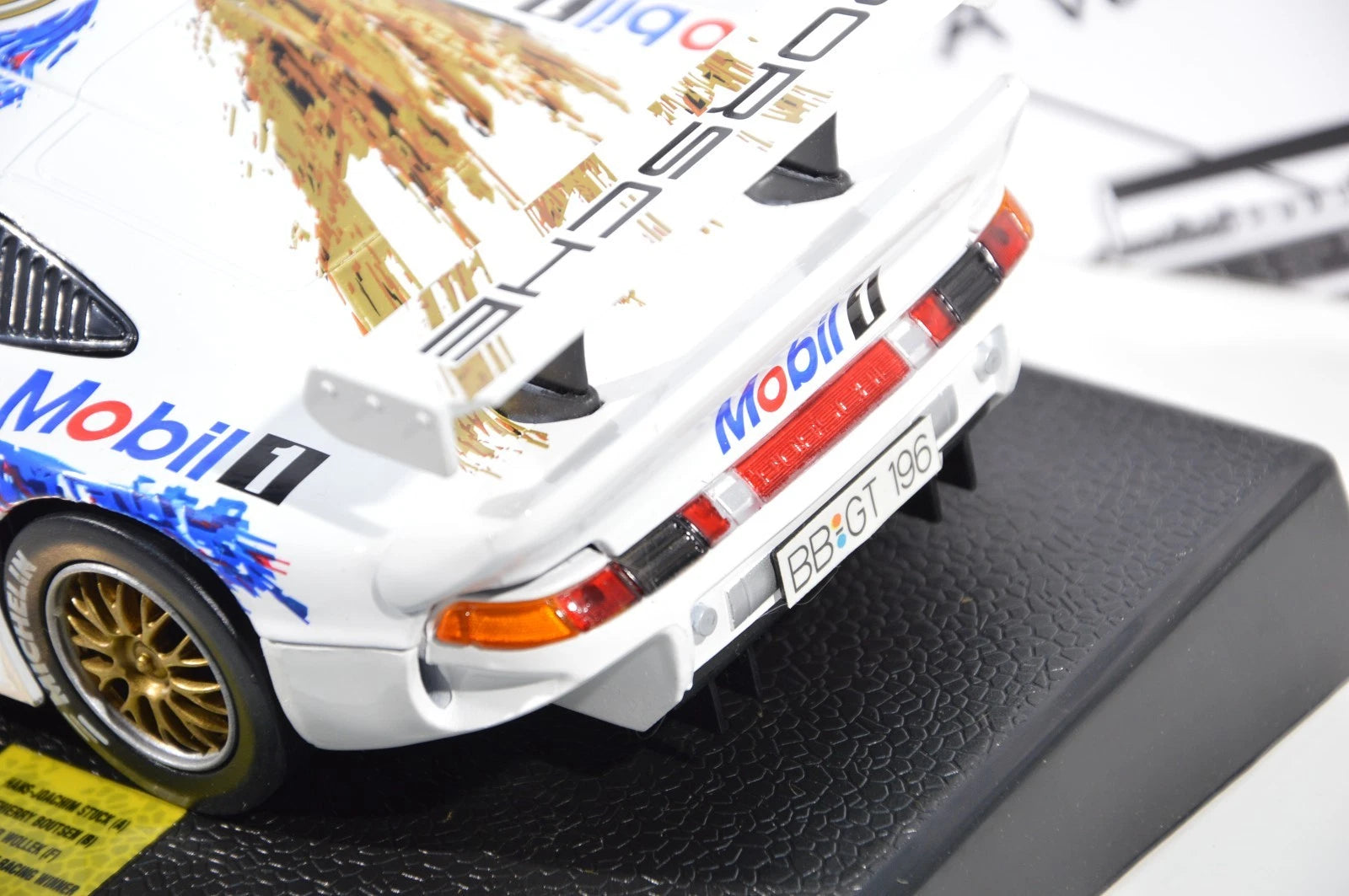 Porsche 911 GT1 Anson Racing