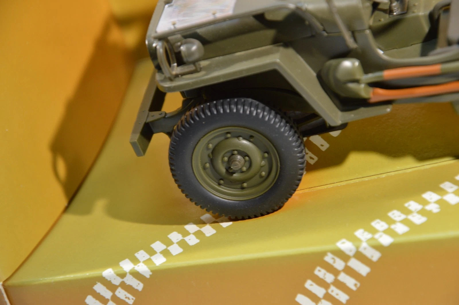Hotchkiss M 201 Ut models scala 1:18