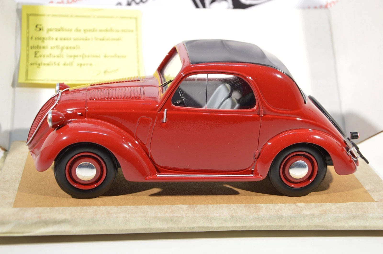 Fiat 500 Topolino Mamone scala 1:18 resina edizione limitata 300 pezzi