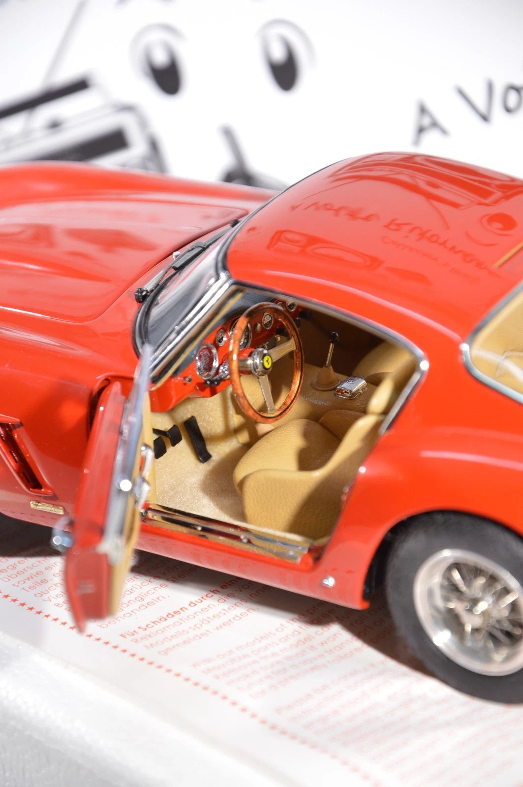 Cmc Ferrari 250 GT Berlinetta passo corto SWB 1961 scala 1:18