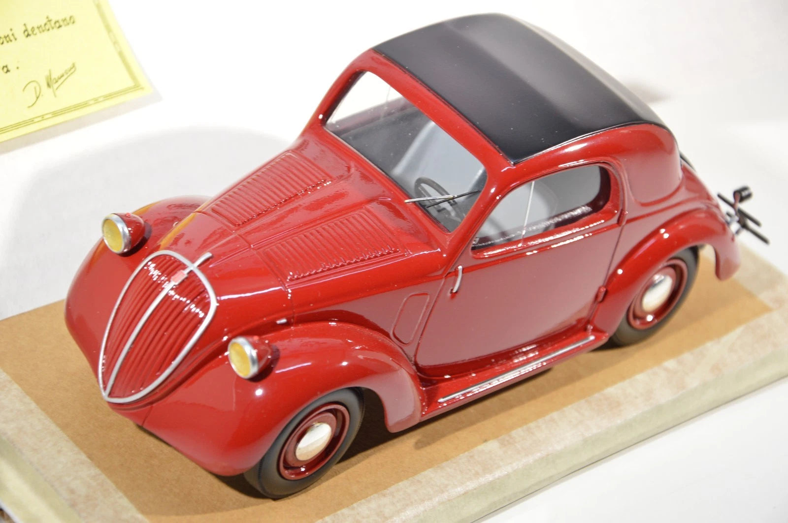 Fiat 500 Topolino Mamone scala 1:18 resina edizione limitata 300 pezzi